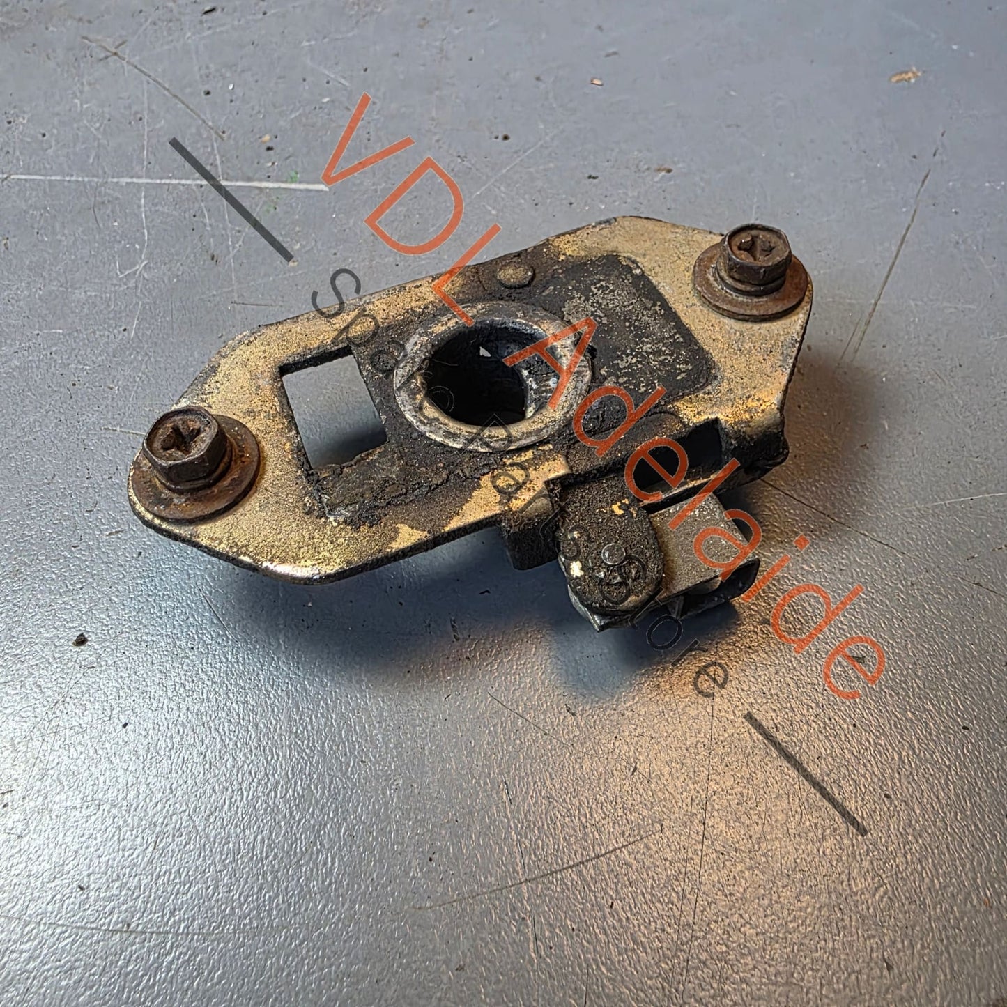 Datsun 1600 510 Bonnet Hood Catch Release #02 RHD