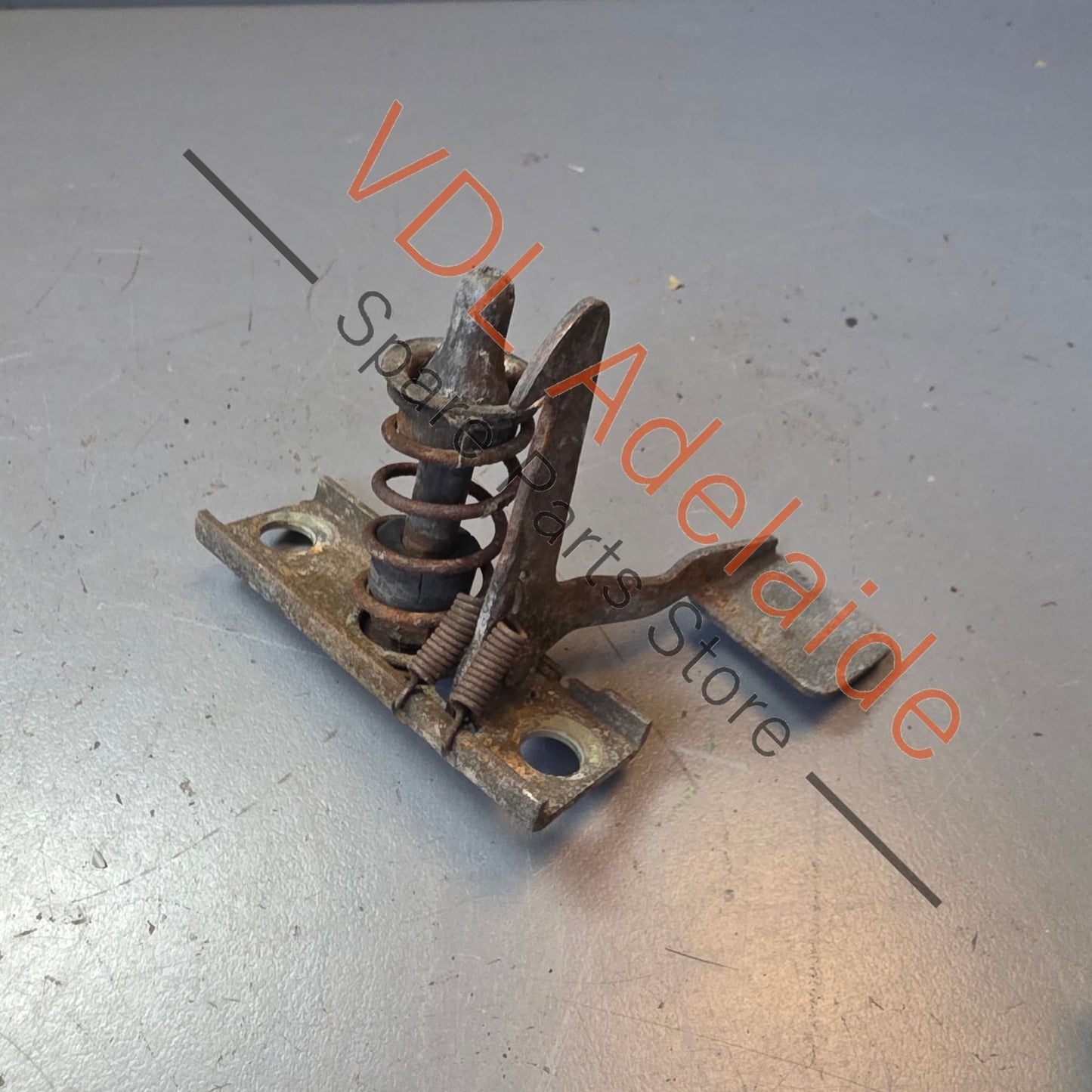 Datsun 1600 510 Bonnet Hood Catch Latch Popper Spring #02 RHD