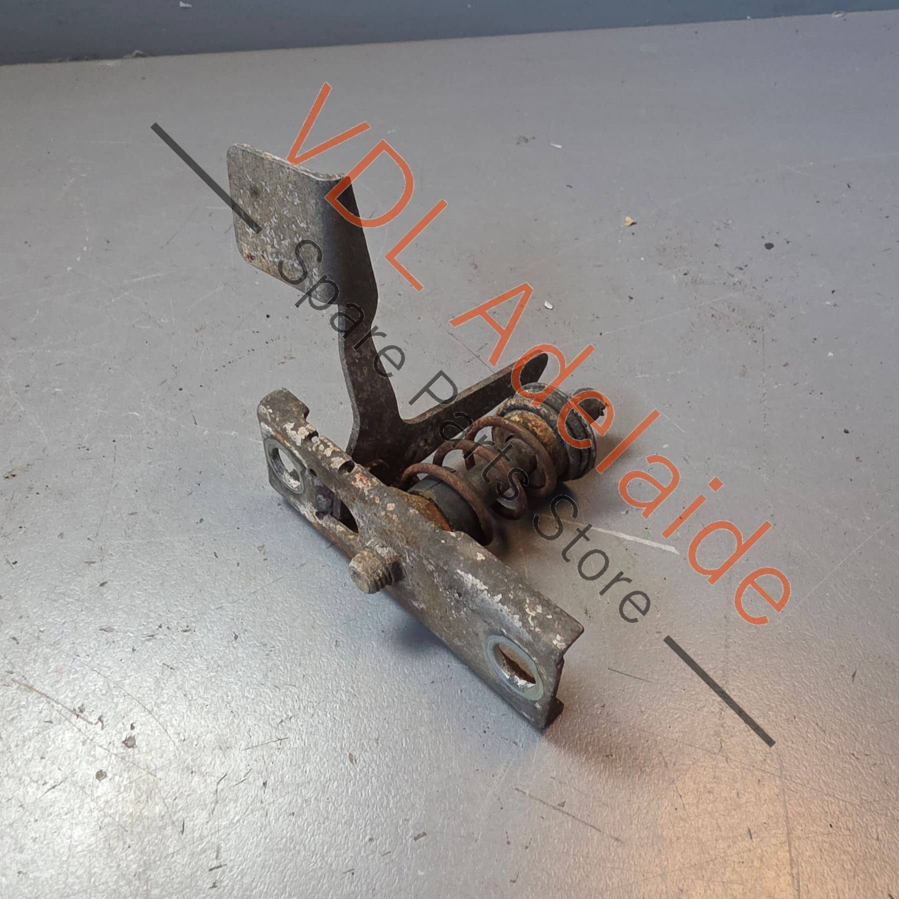 Datsun 1600 510 Bonnet Hood Catch Latch Popper Spring #02 RHD