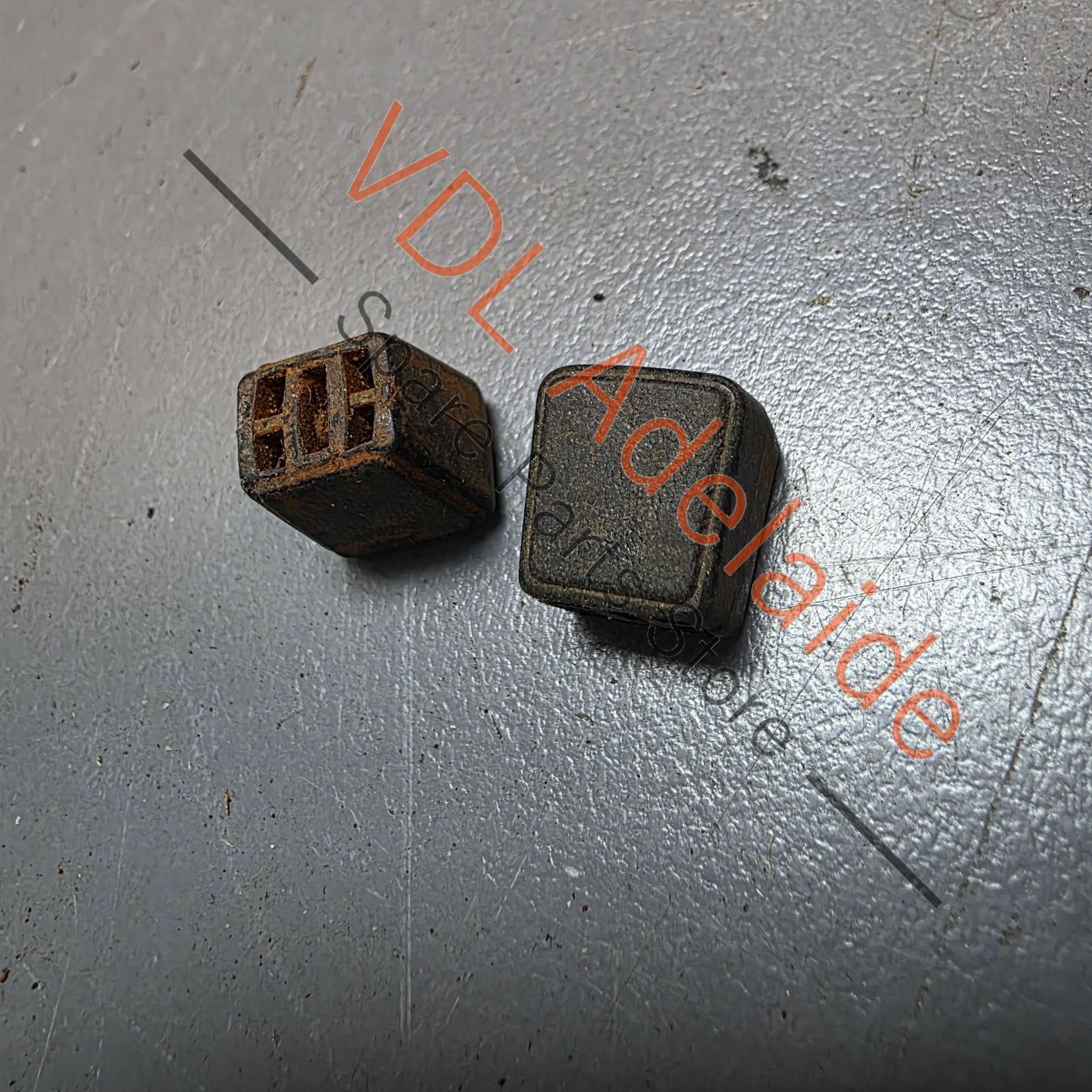 Datsun 1600 510 Original Air Vent & Heater Control Knob Trims (1x Pair) #02