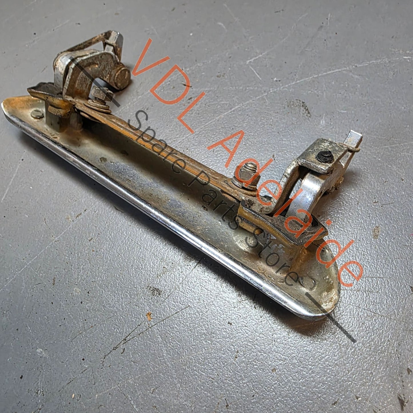 Datsun 1600 510 Exterior Door Handle Rear #01