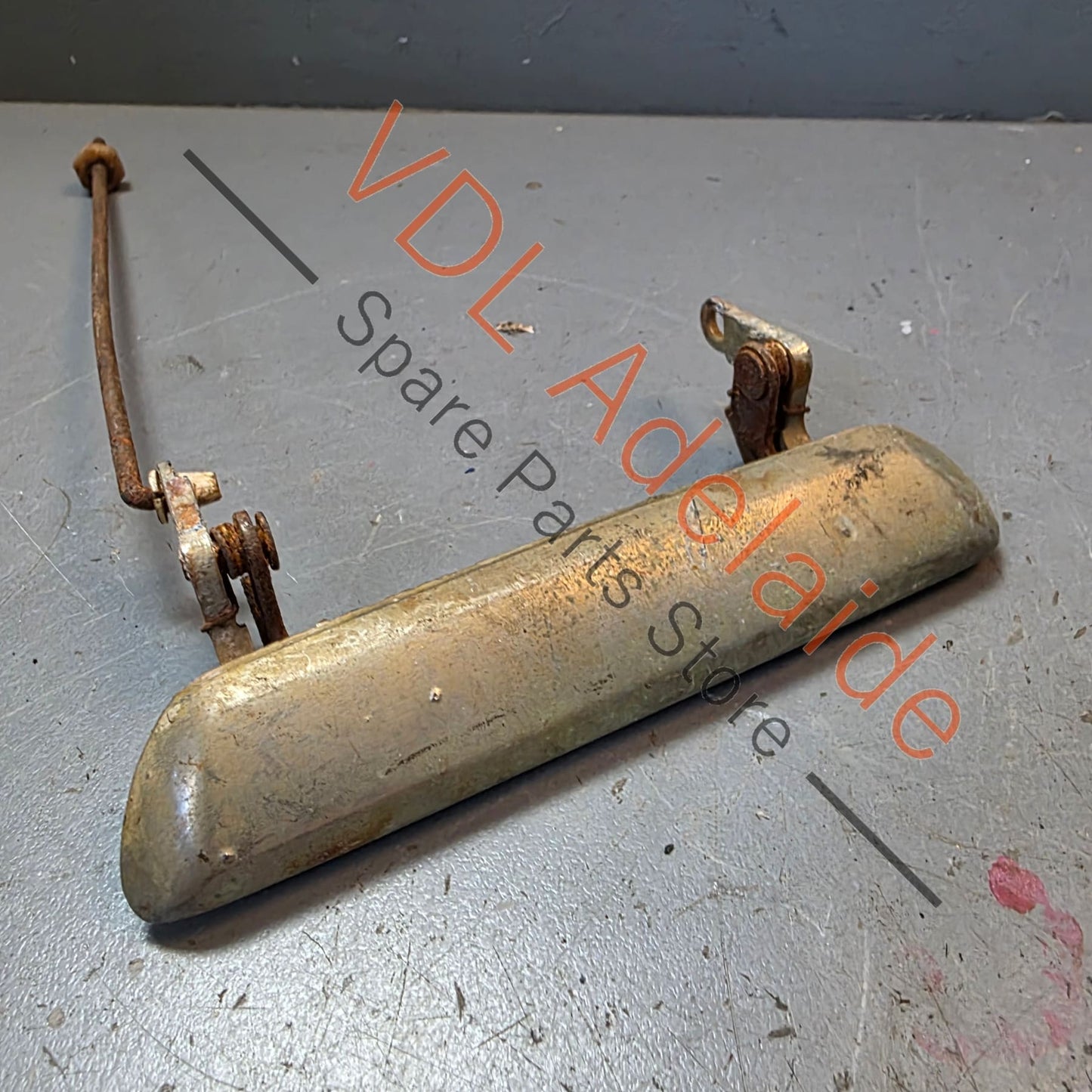 Datsun 1600 510 Exterior door handle Front #03