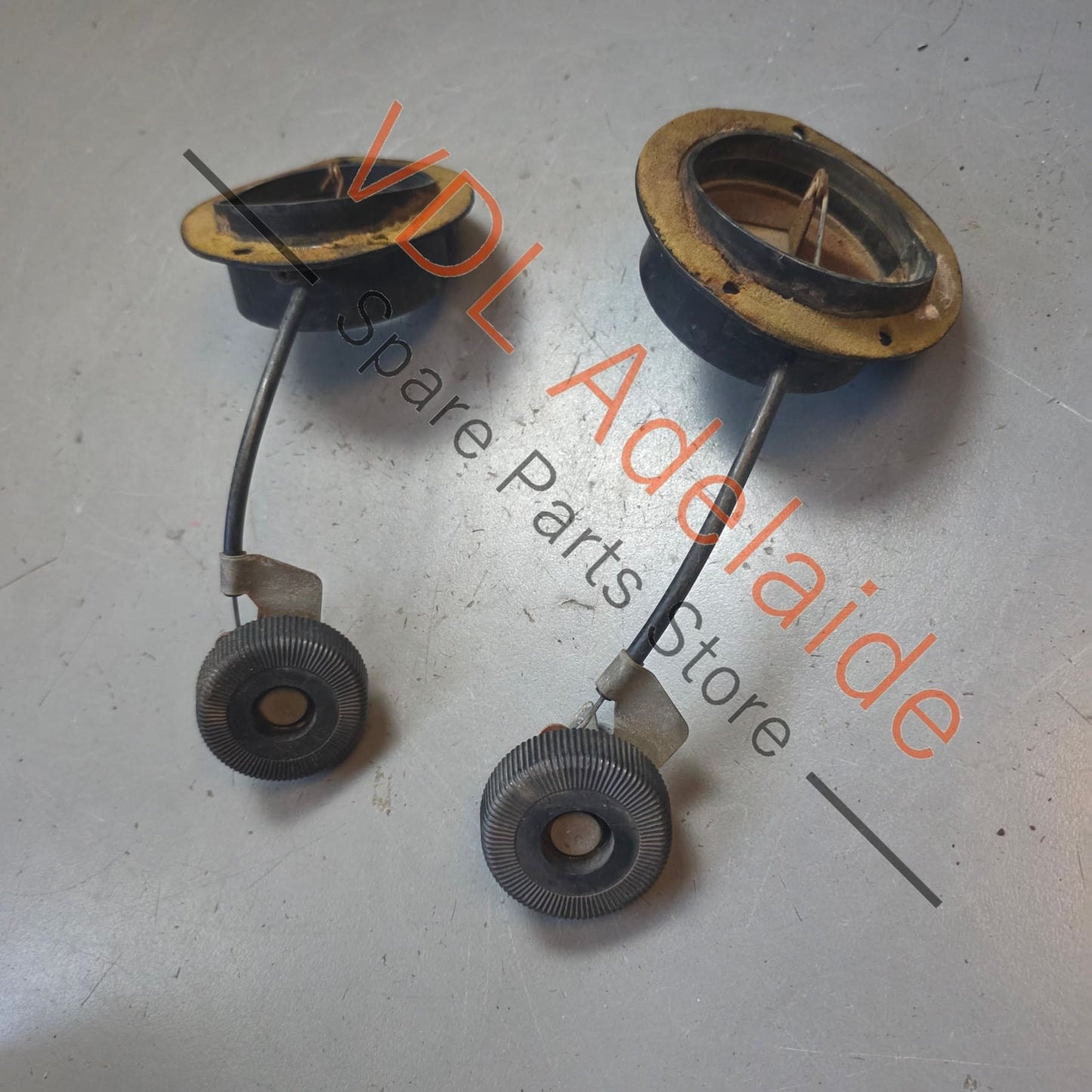 Datsun 510 1600 1968 Model Air Vent Control Flaps 28990-78500 (1x Pair)