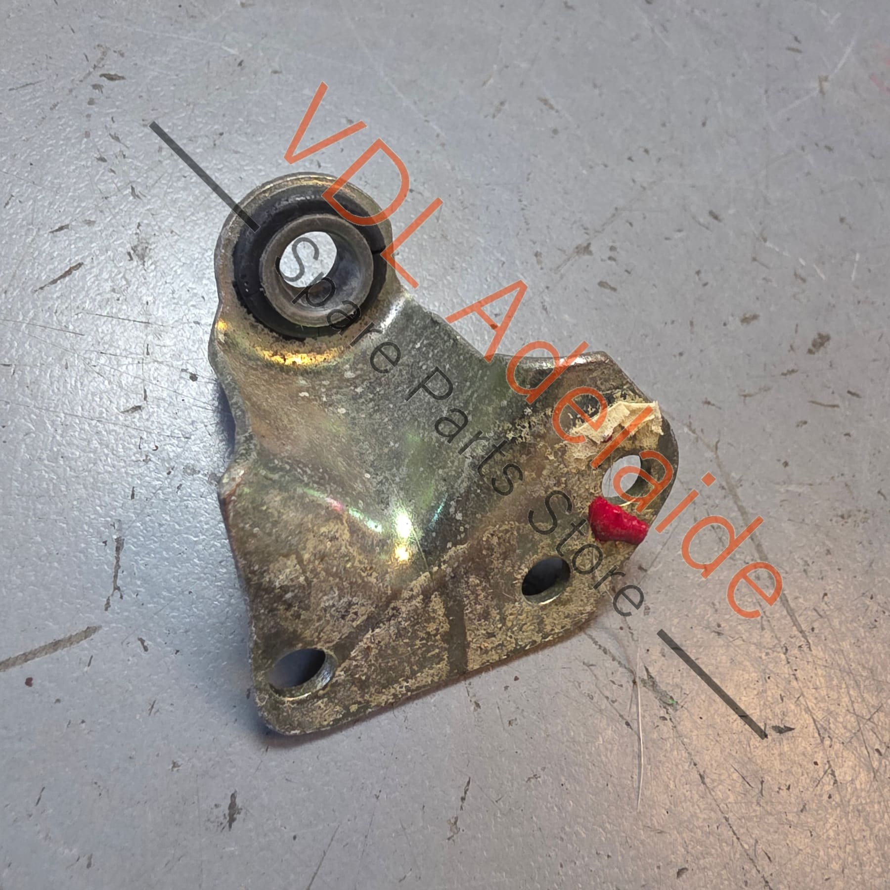 Datsun Throttle Linkage Bracket #02