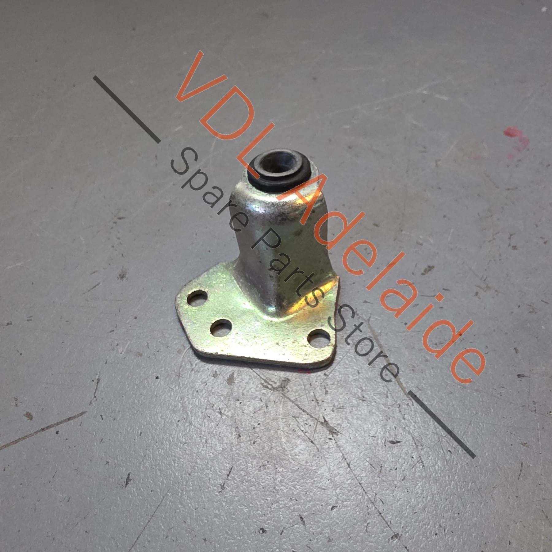 Datsun Throttle Linkage Bracket #02