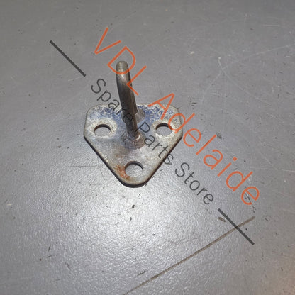 Datsun 1600 510 Boot Lock Striker Plate Catch 84420-21001 84420-A4000