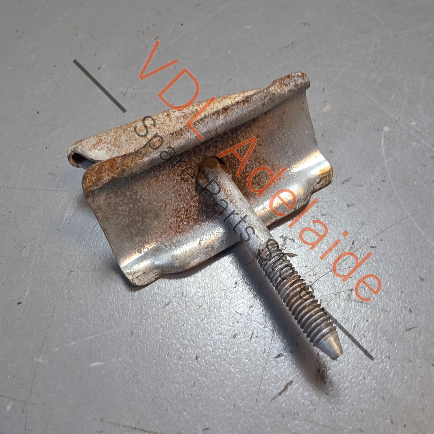 Datsun 1600 510 Spare Wheel Retaining Bolt for Boot #01