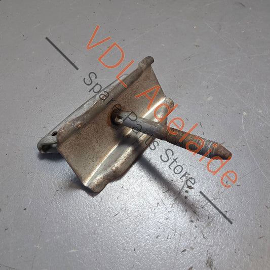 Datsun 1600 510 Spare Wheel Retaining Bolt for Boot #02