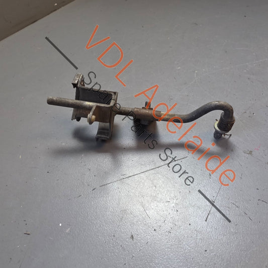 Datsun Throttle Linkage Firewall to Carburettor #01