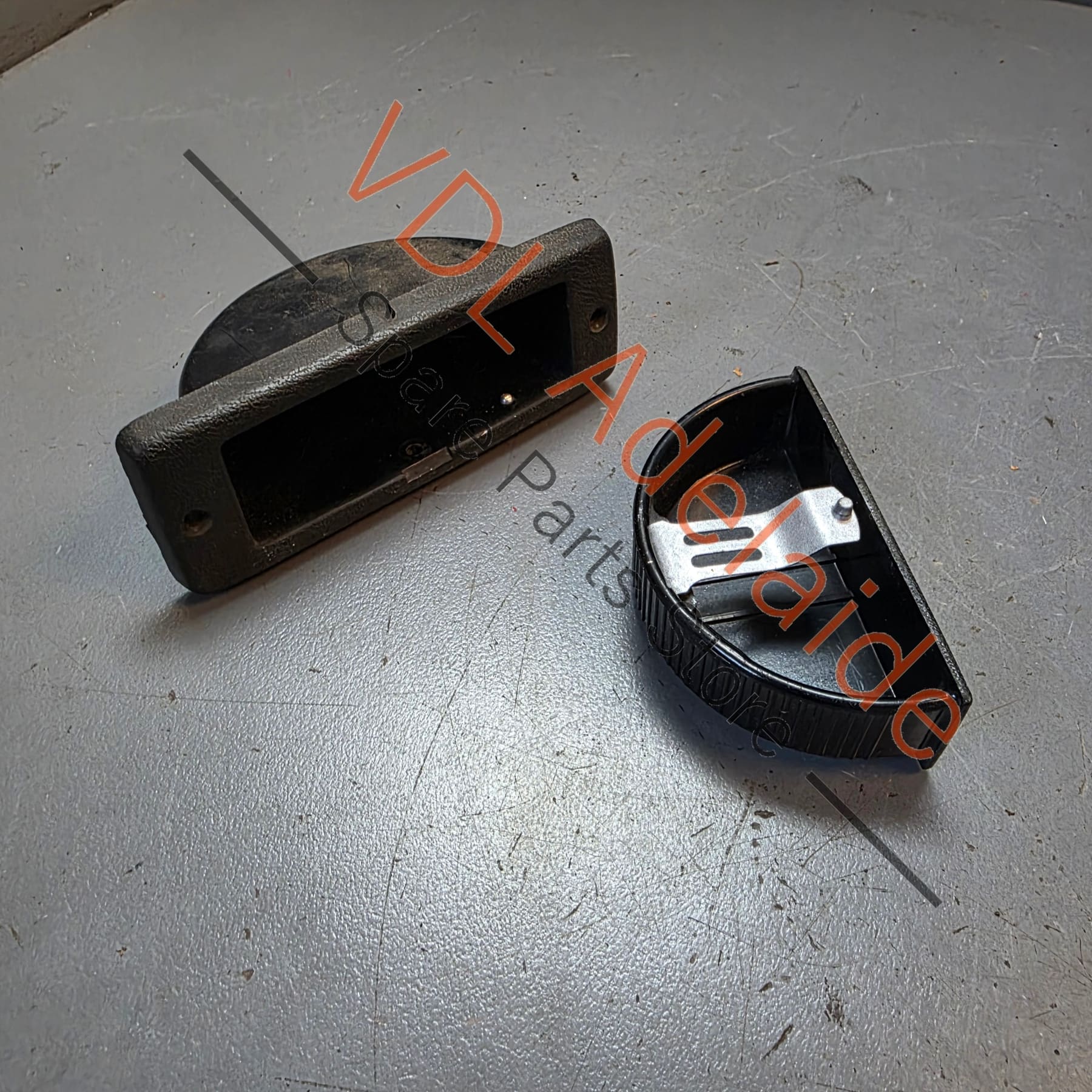 Datsun 510 1600 Rear Door Ash Tray #02