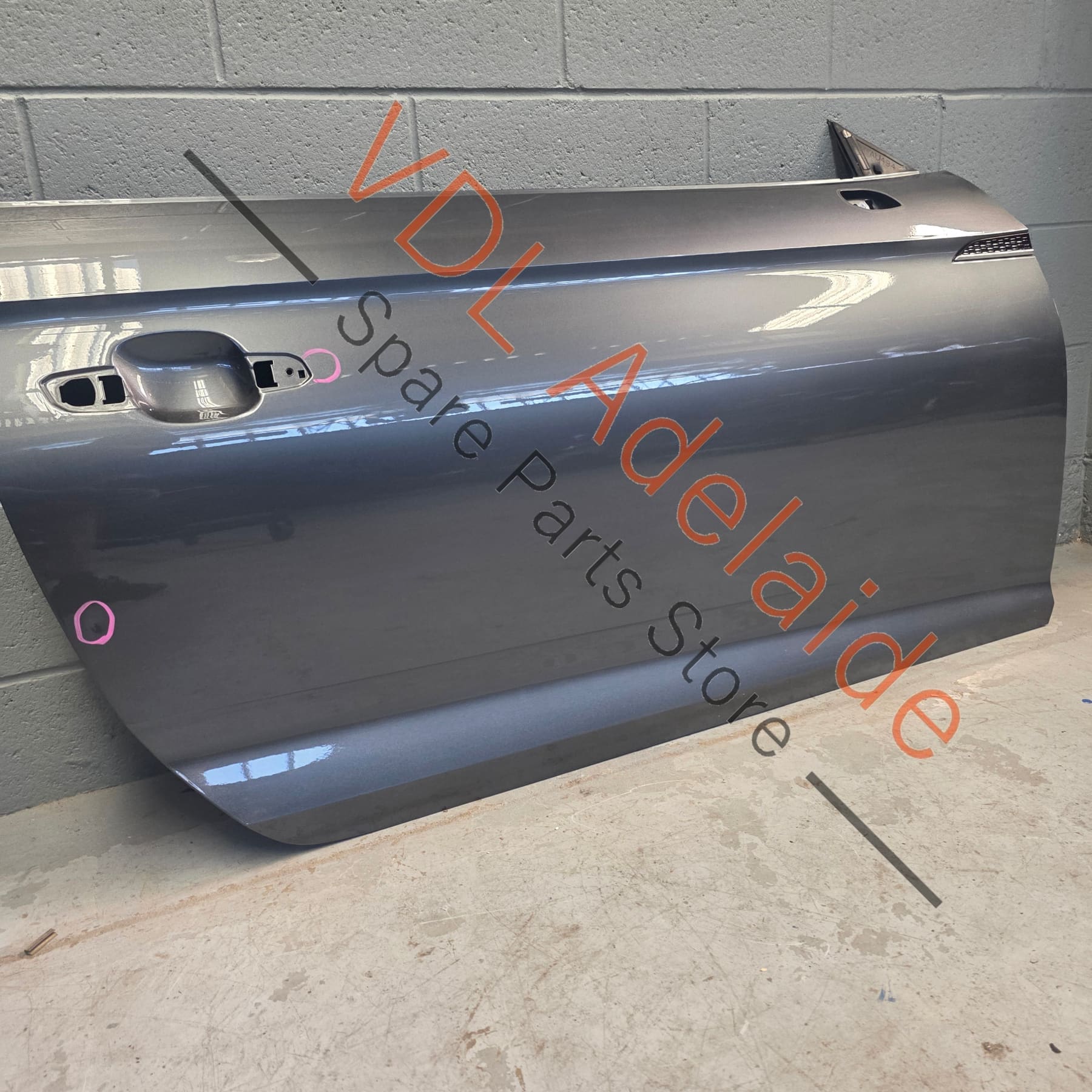 8W6831052B    Audi A5 S5 RS5 F5 2dr Coupe Front Right Door Shell Panel Daytona Grey Pearl LZ7S/6Y/Z7S