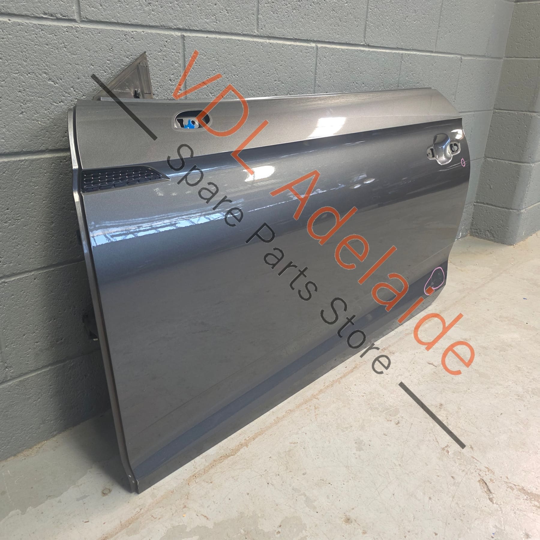8W6831051B    Audi A5 S5 RS5 F5 2dr Coupe Front Left Door Shell Panel Daytona Grey Pearl LZ7S/6Y/Z7S