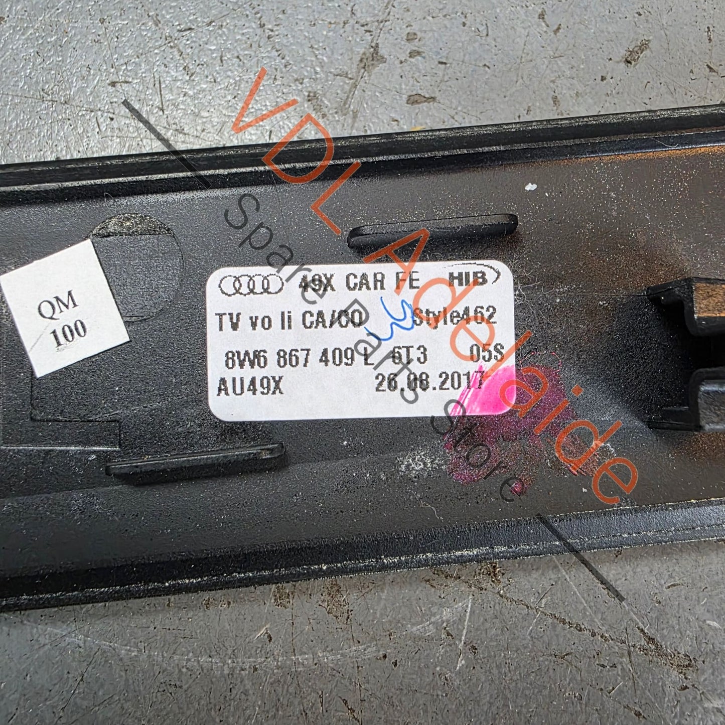 8W6867409L6T3    Audi A5 S5 RS5 F5 B9 Carbon Fibre Interior Door Trim Insert 8W6867409L6T3 Left suit 2dr