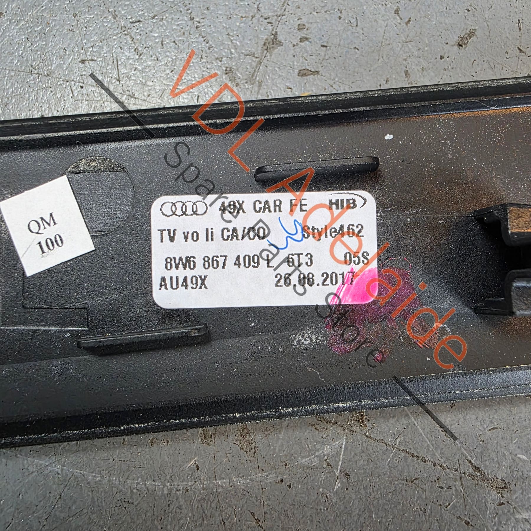 8W6867409L6T3    Audi A5 S5 RS5 F5 B9 Carbon Fibre Interior Door Trim Insert 8W6867409L6T3 Left suit 2dr