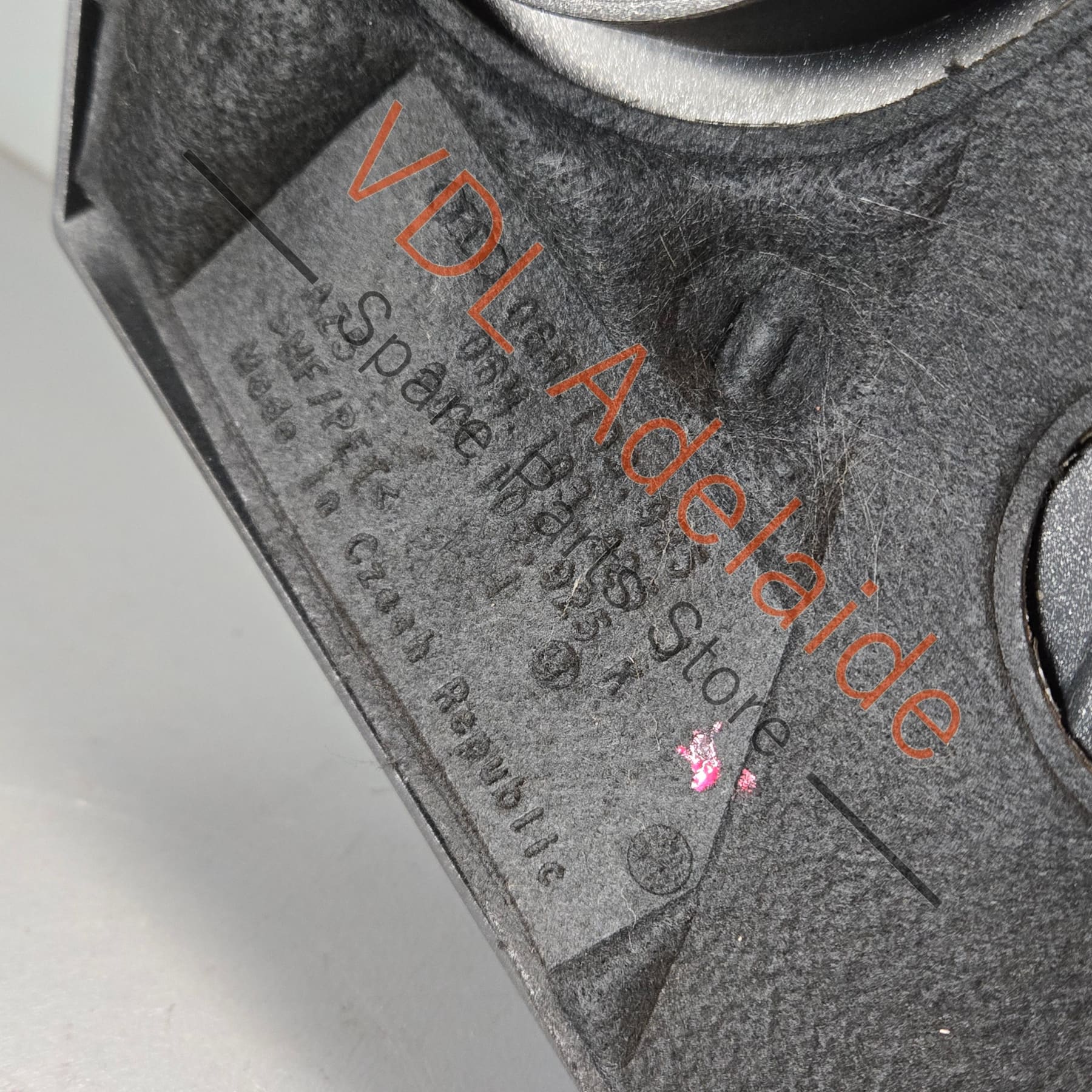 06M103925AA 06M103925H   Audi RS4 RS5 B9 F5 2.9L V6 Engine Cover 06M103925H 06M103925AA