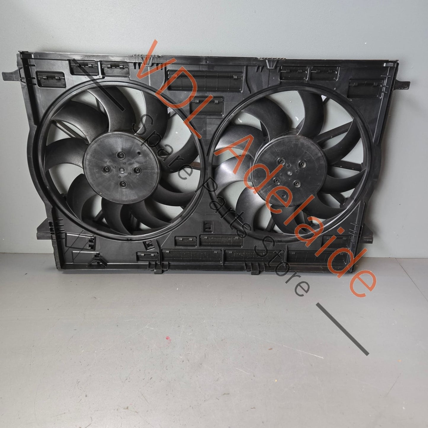 8W0959455B 8W0959455A 8W0959455AD 8W0959455AE Audi RS5 RS4 F5 B9 Radiator Fan Assembly 8W0121207A 8W0959455B 8W0959455A
