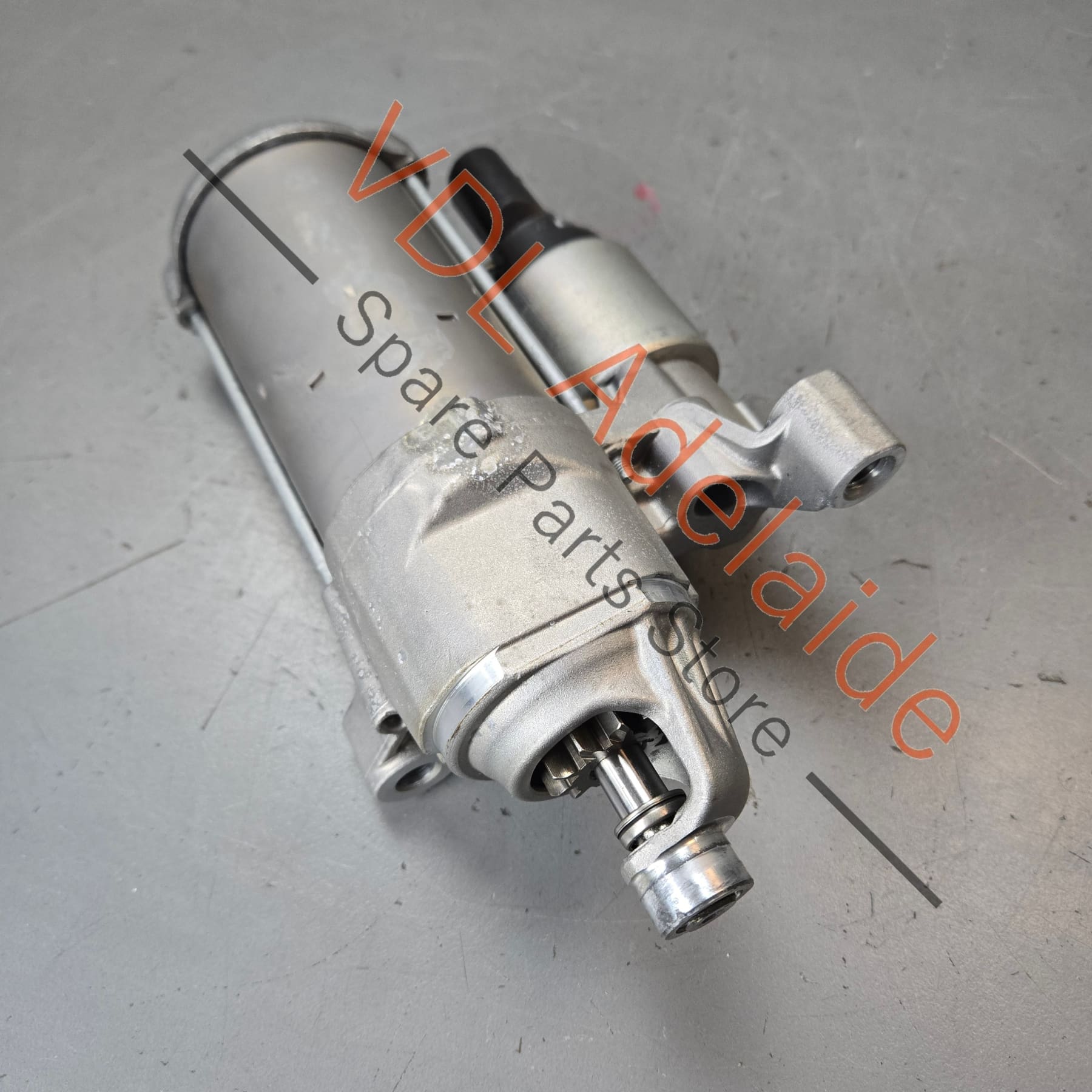 06M911021    Audi VW Starter Motor 06M911021 Bosch