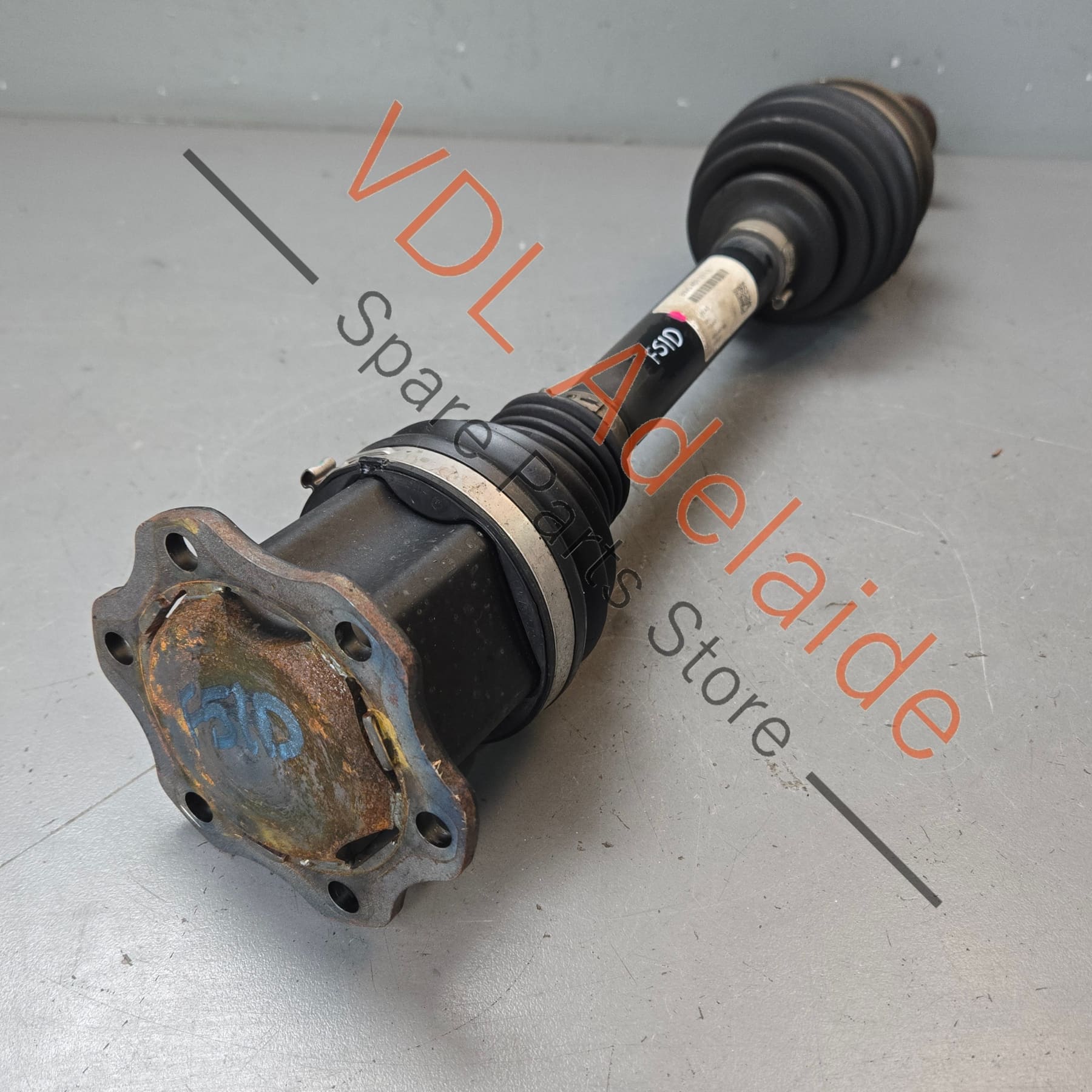 8W0407271E    Audi RS4 B9 RS4 A4 A5 V6 Front Axle Driveshaft CV 8W0407271E for left or right front