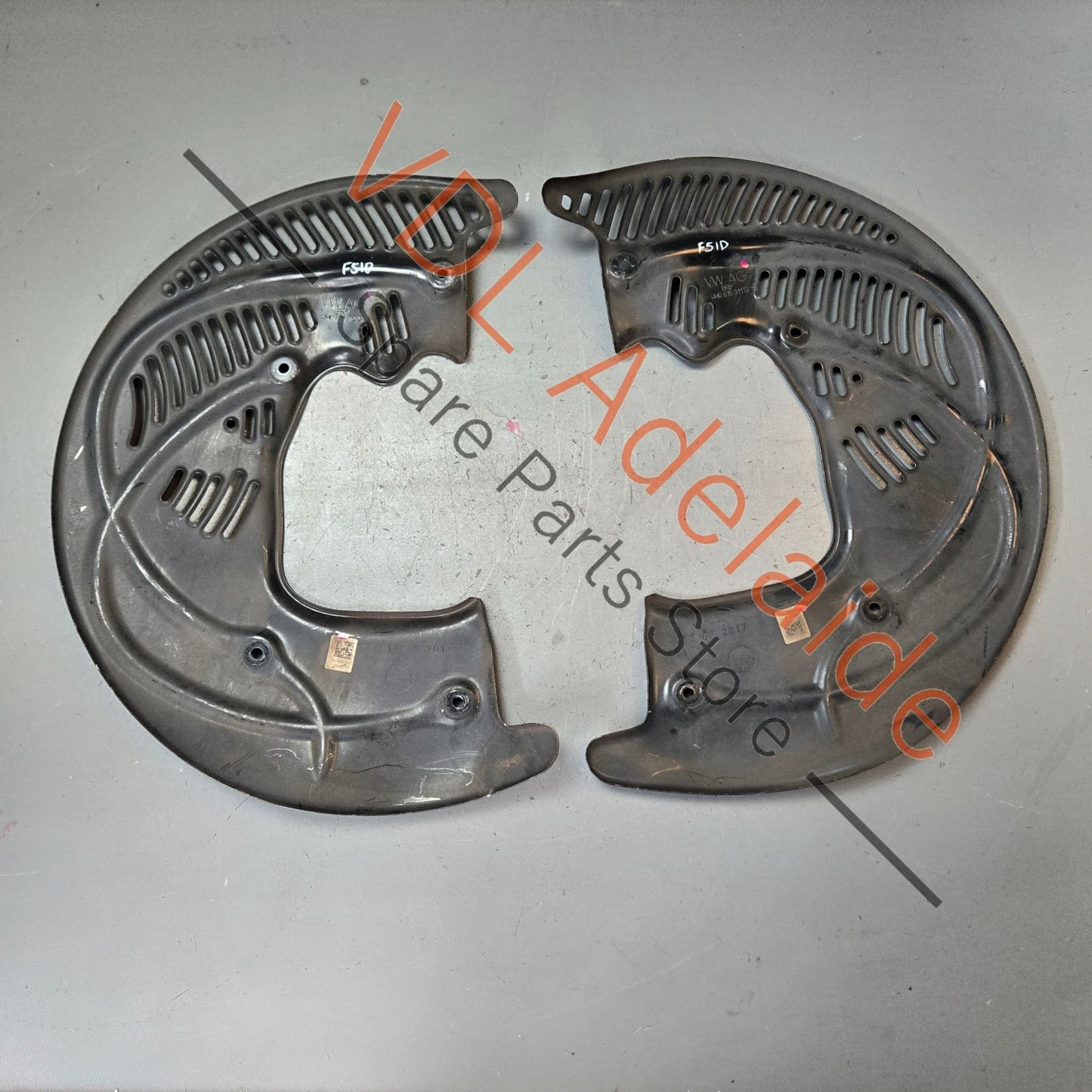 4M0615312G 4M0615311G   Audi S4 Q5 RS5 Front Brake Stone Dust Shield Cover Pair 4M0615312G 4M0615311G