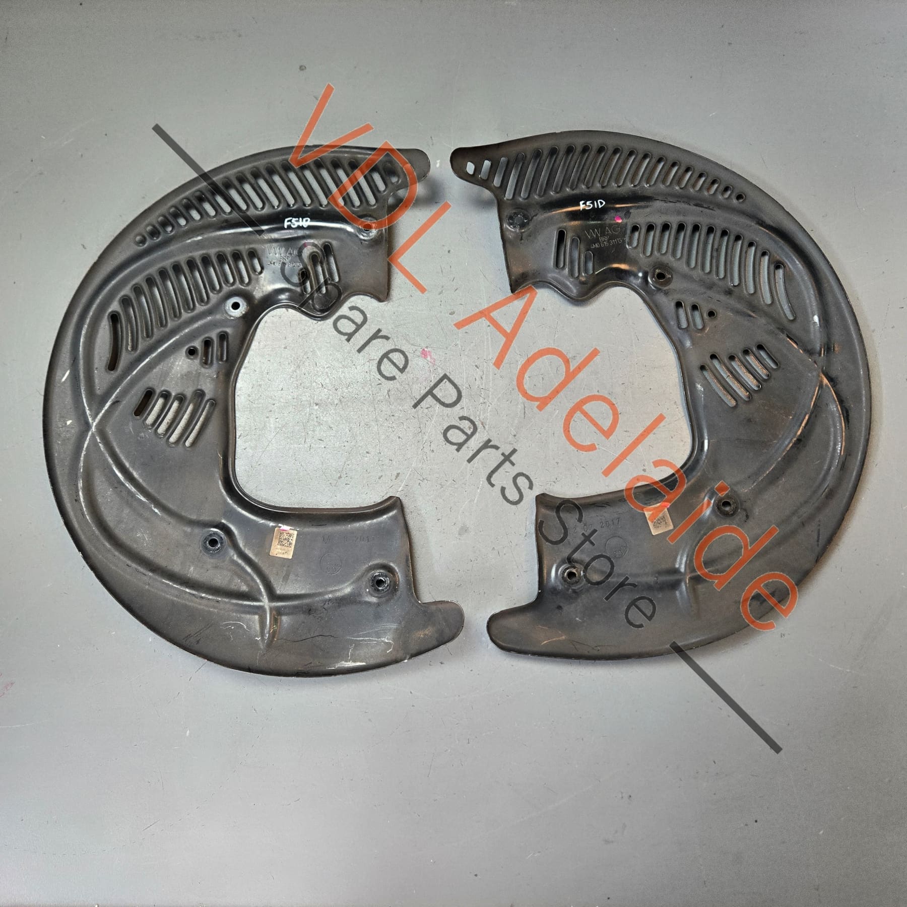 4M0615312G 4M0615311G   Audi S4 Q5 RS5 Front Brake Stone Dust Shield Cover Pair 4M0615312G 4M0615311G