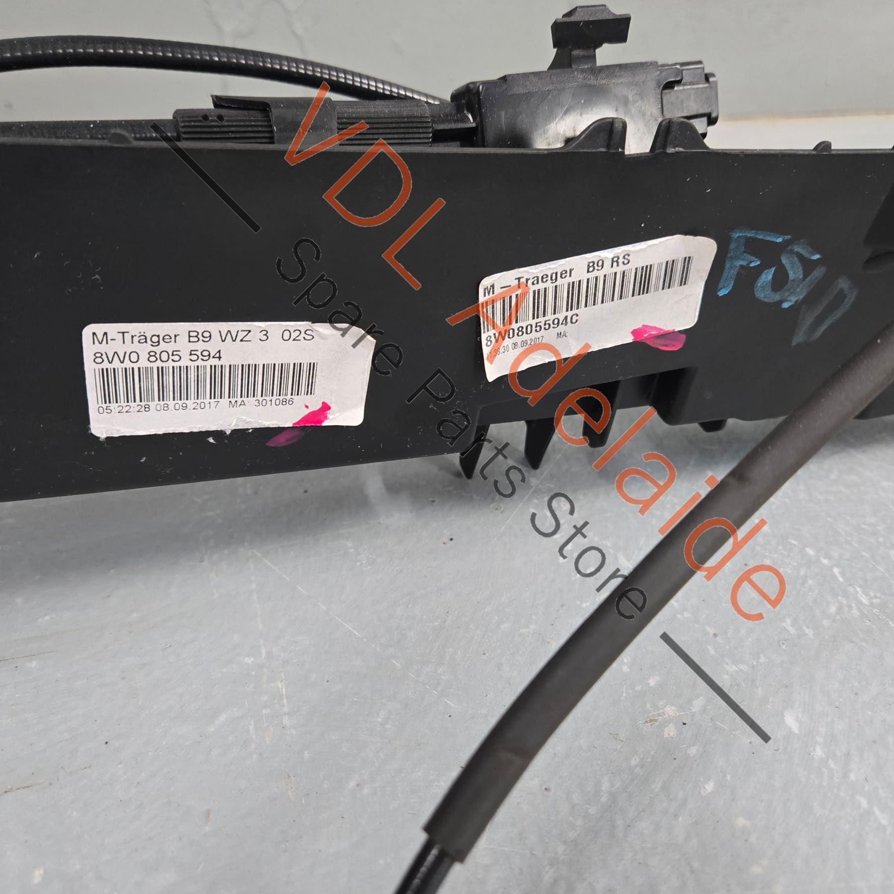 8W0805594D 8W0805594F   Audi A4 A5 S4 S5 RS4 RS5 F5 B9 Radiator Support Bracket Panel 8W0805594D