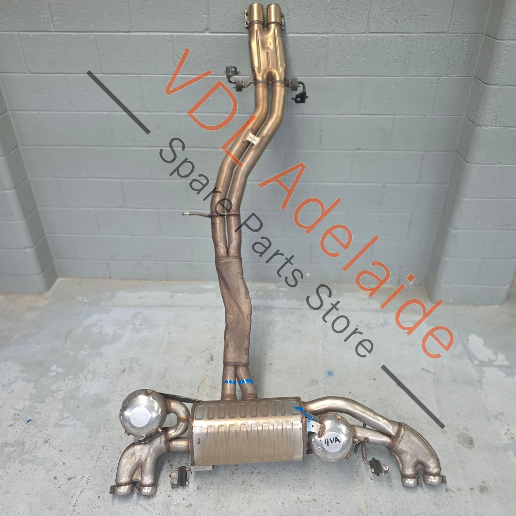 36A253181B   Bentley Bentayga 4V Sports Exhaust System With Active Sport Valve 36A253181B