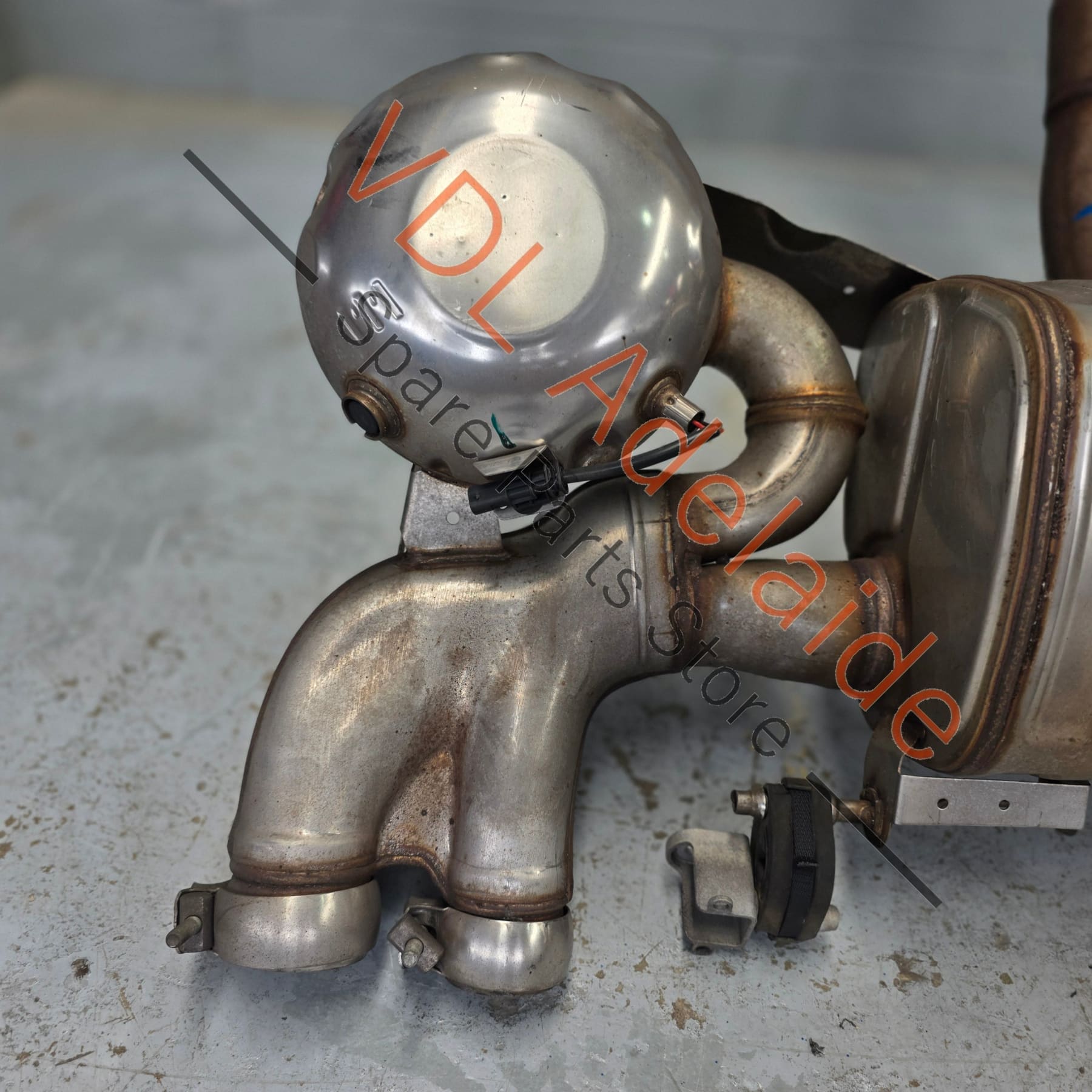 36A253181B   Bentley Bentayga 4V Sports Exhaust System With Active Sport Valve 36A253181B