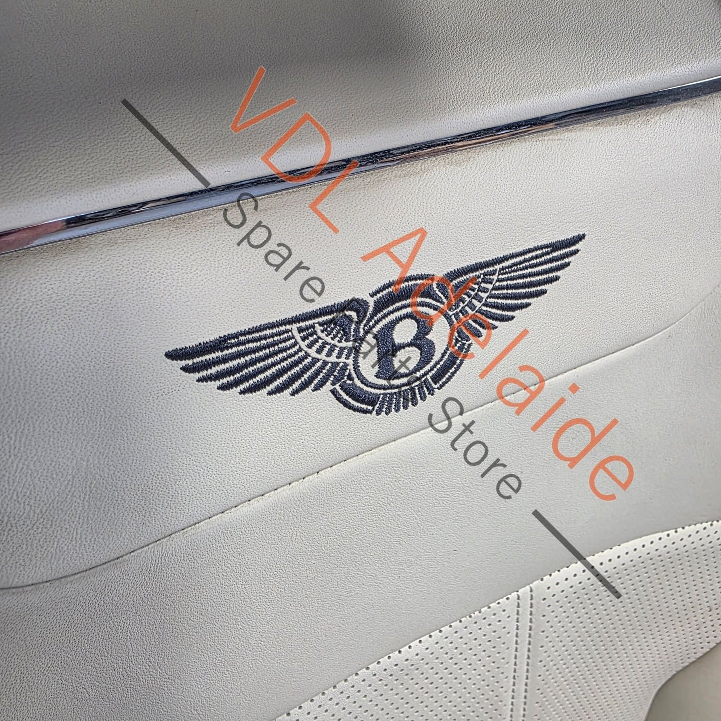    Bentley Bentayga Set of Cream Leather Seats 'Linen' with Contrast Stitching Logo