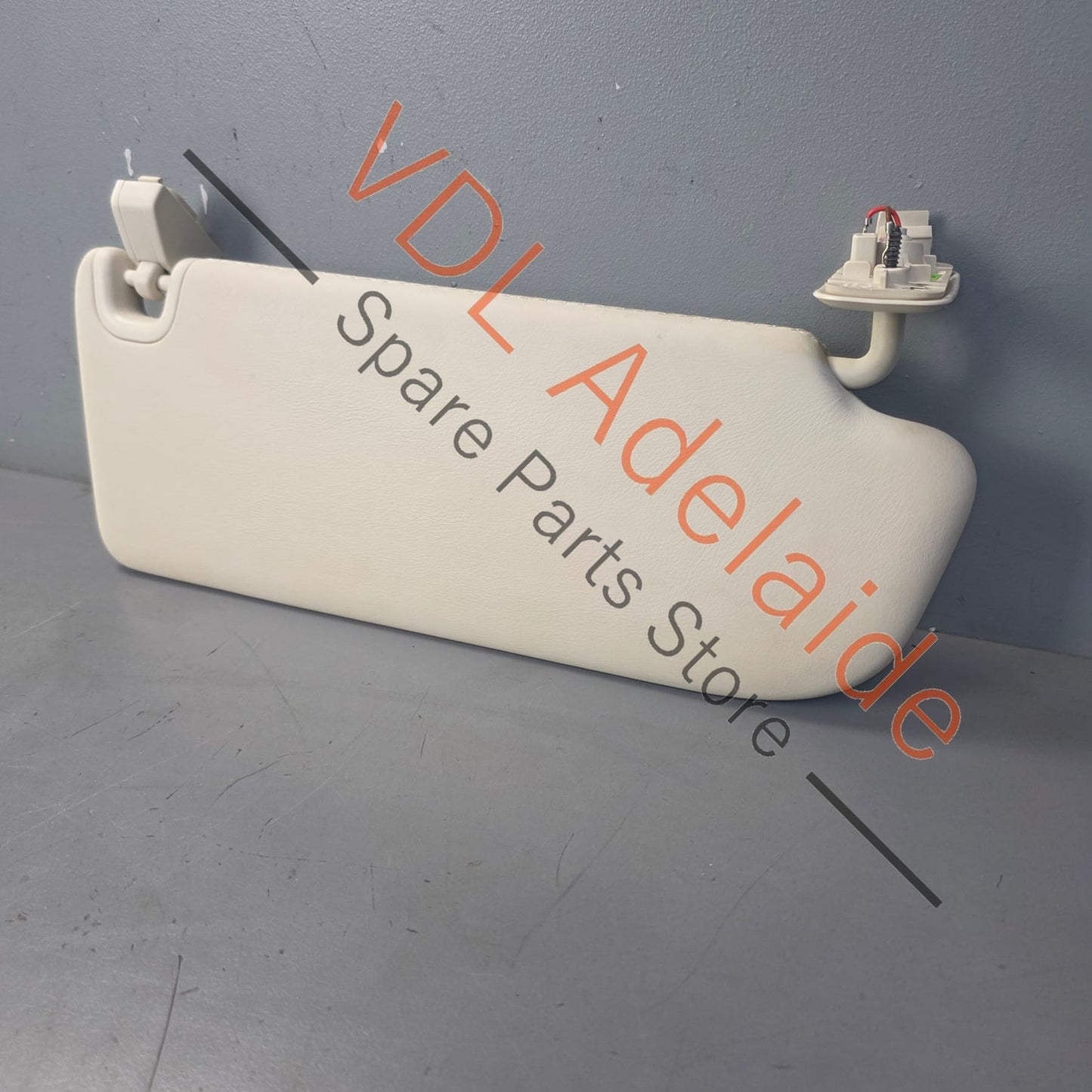 36A857551R 36A857551R51V 36A857551F Bentley Bentayga Cream Leather Sun Visor 'Linen' Left 36A857551R 51V