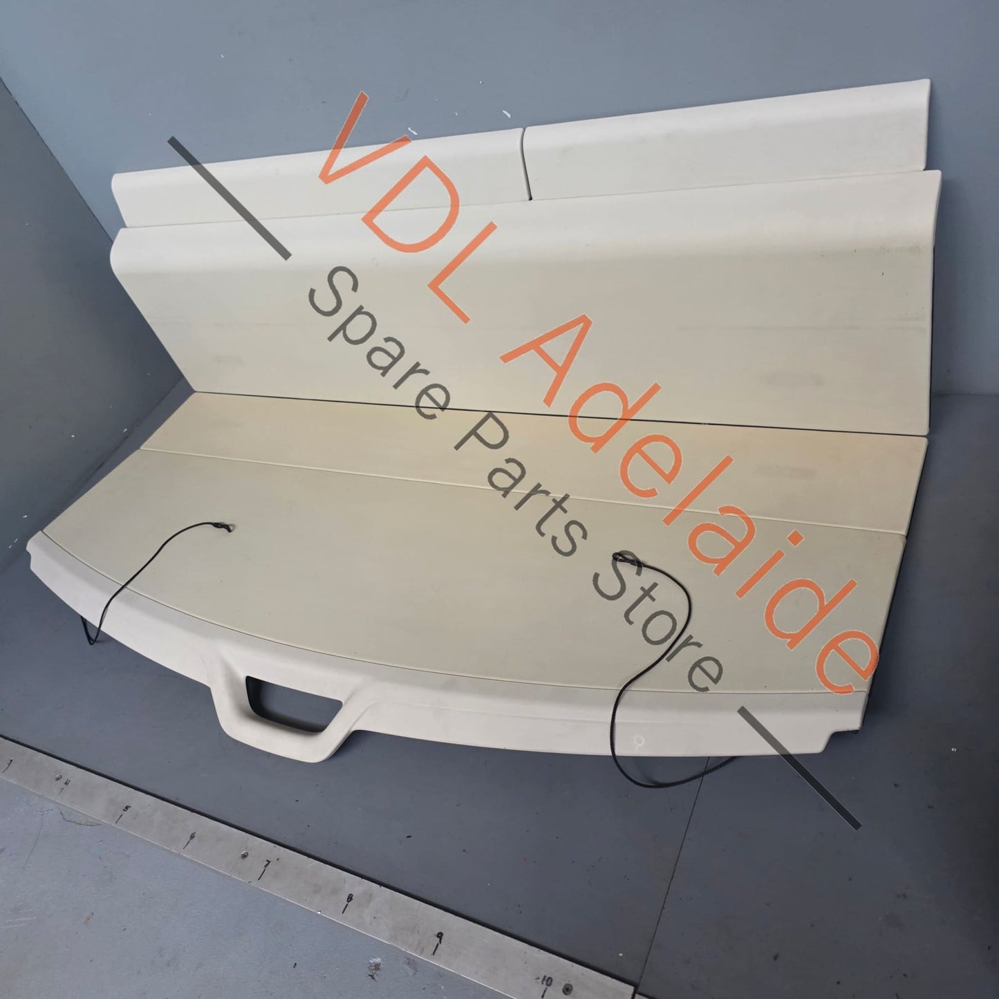 36A867769J51V 36A867769J  Bentley Bentayga Hard Luggage Cover Parcel Tray for Trunk Boot Cream "Linen" 36A867769J 51V