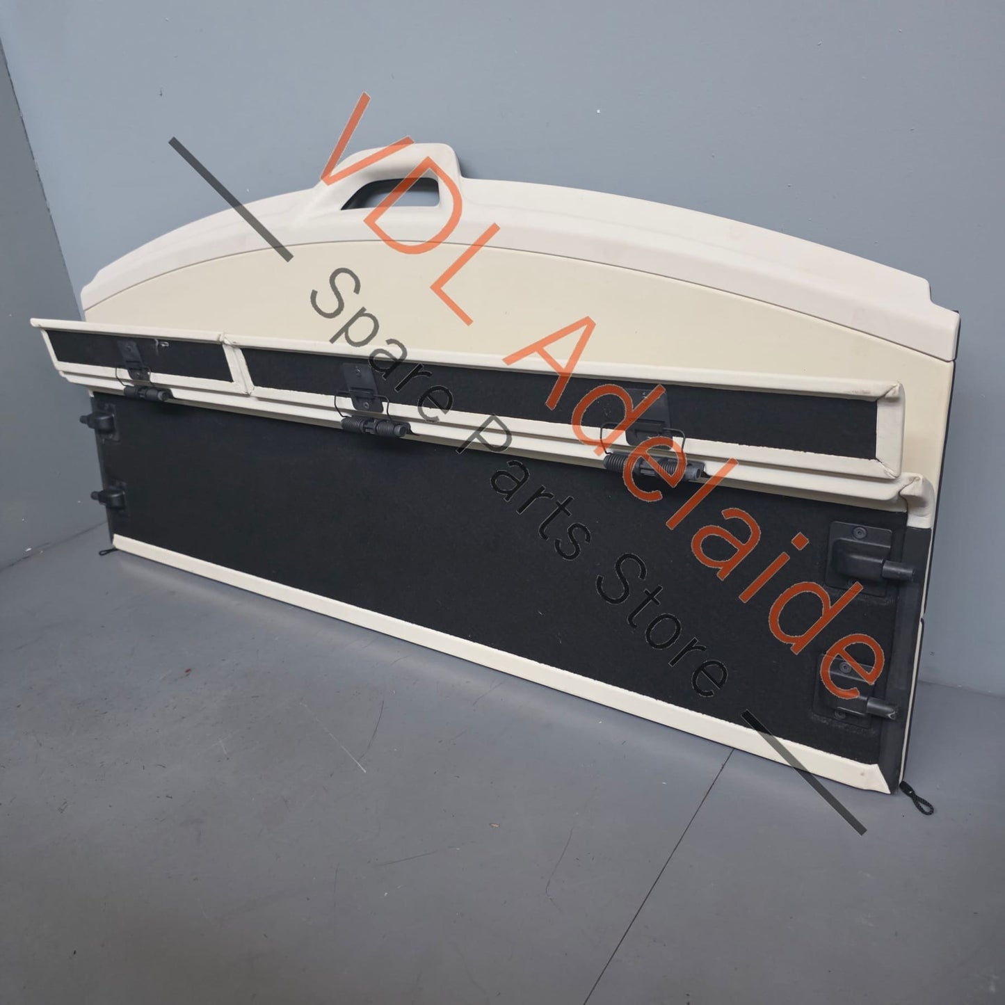 36A867769J51V 36A867769J  Bentley Bentayga Hard Luggage Cover Parcel Tray for Trunk Boot Cream "Linen" 36A867769J 51V