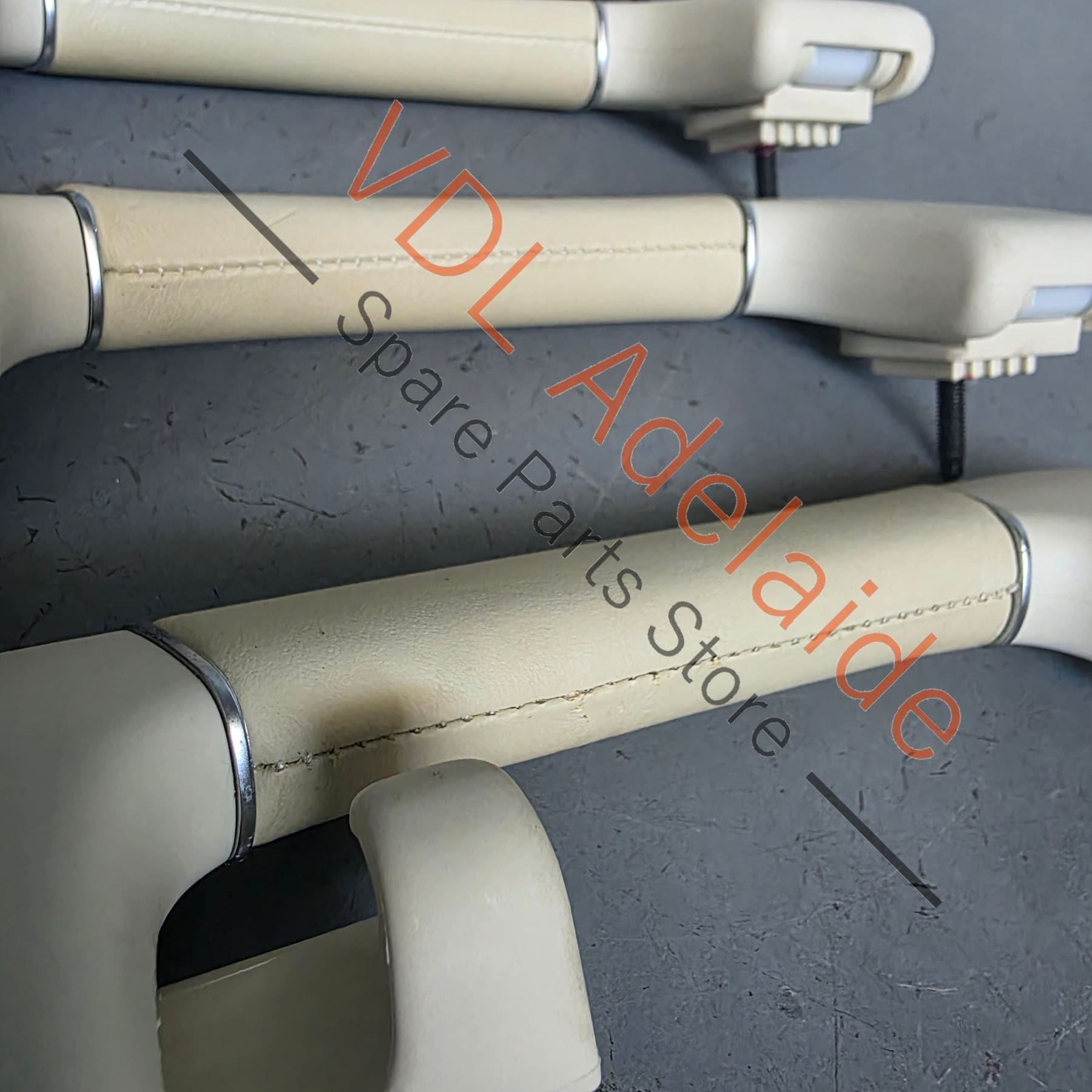 36A857141B51V 36A857141B  Bentley Bentayga Set of Interior Roof Handles Leather Hide colour Linen 36A857141B 51V