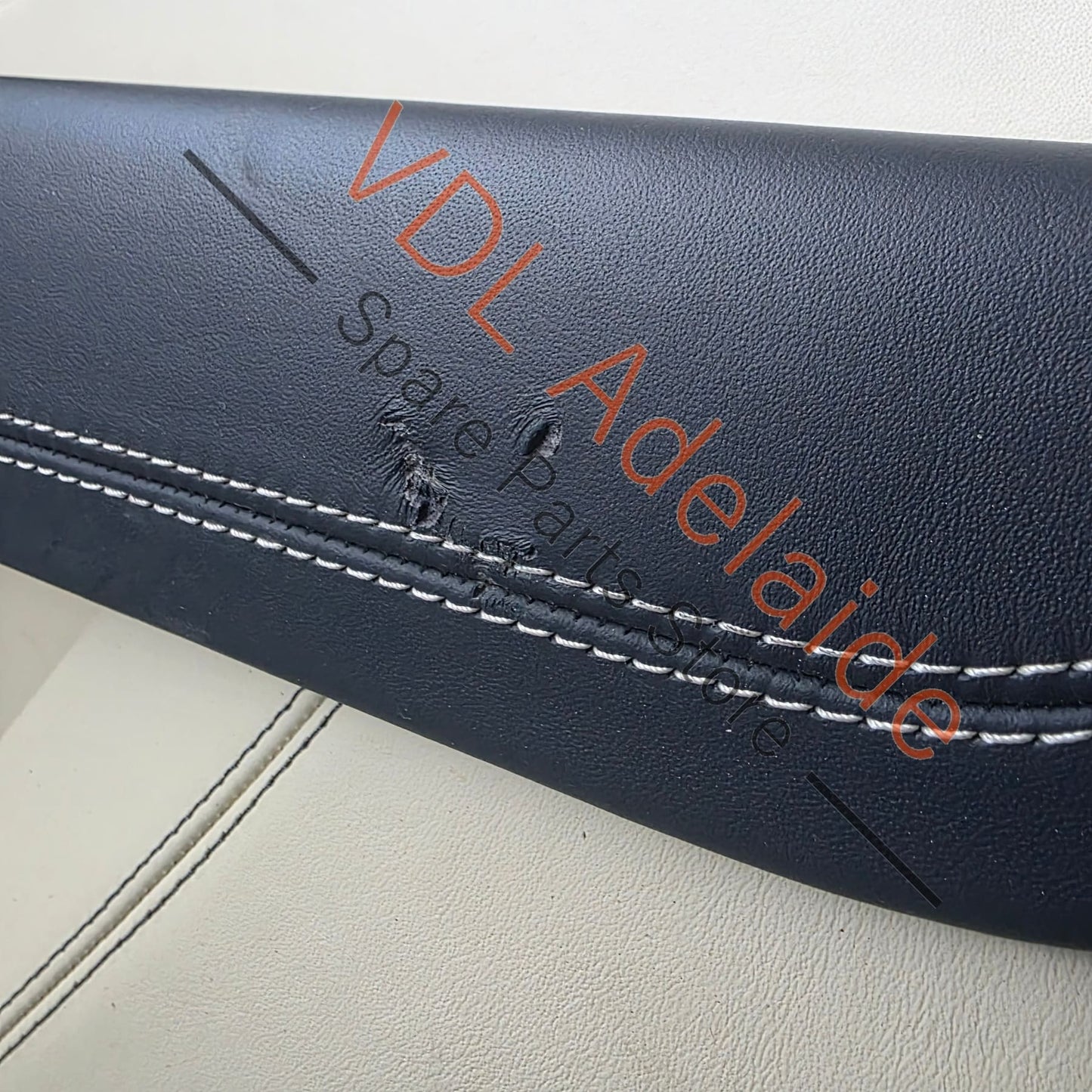 36A867107 36A867108  Bentley Bentayga Set of Door Trim Leather Hyde Colour Linen / Imperial Blue