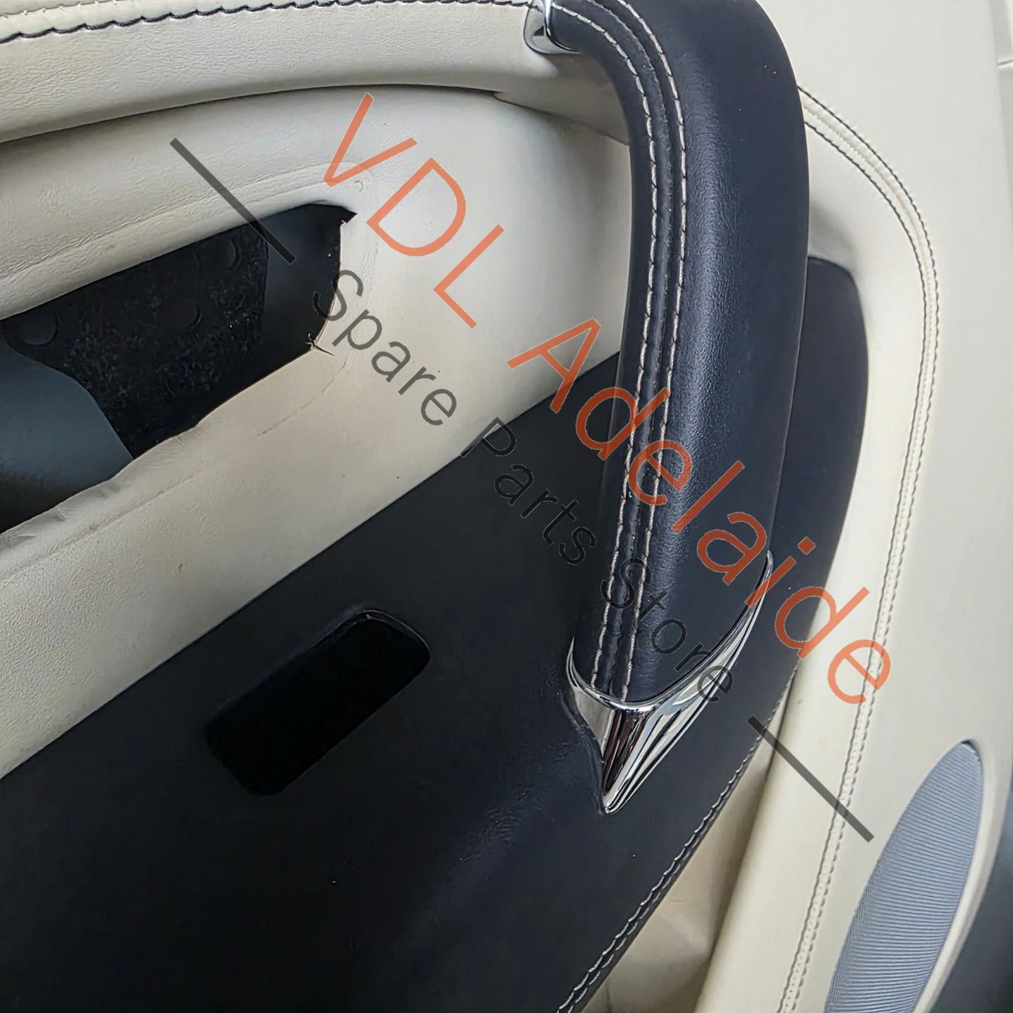 36A867107 36A867108  Bentley Bentayga Set of Door Trim Leather Hyde Colour Linen / Imperial Blue