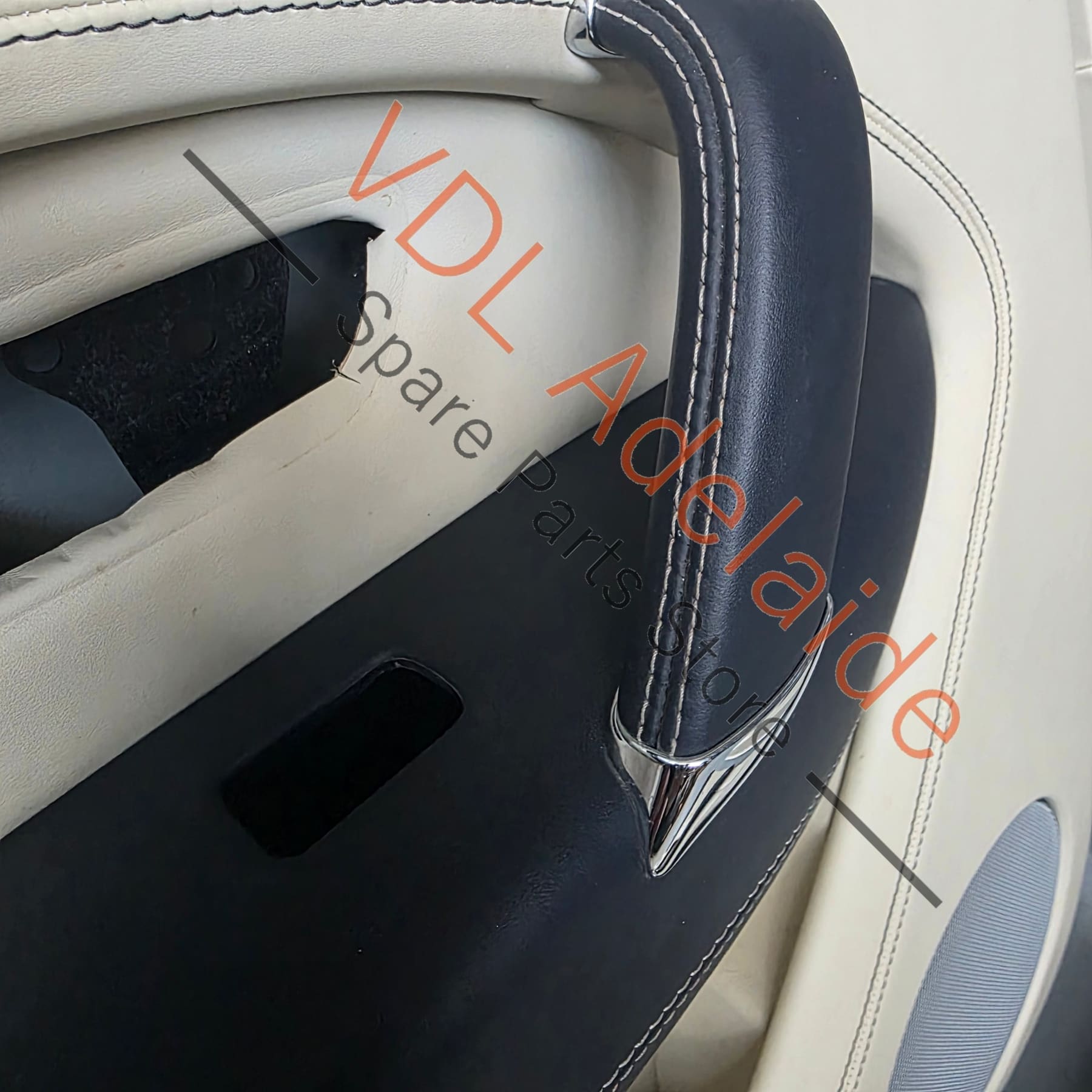 36A867107 36A867108  Bentley Bentayga Set of Door Trim Leather Hyde Colour Linen / Imperial Blue