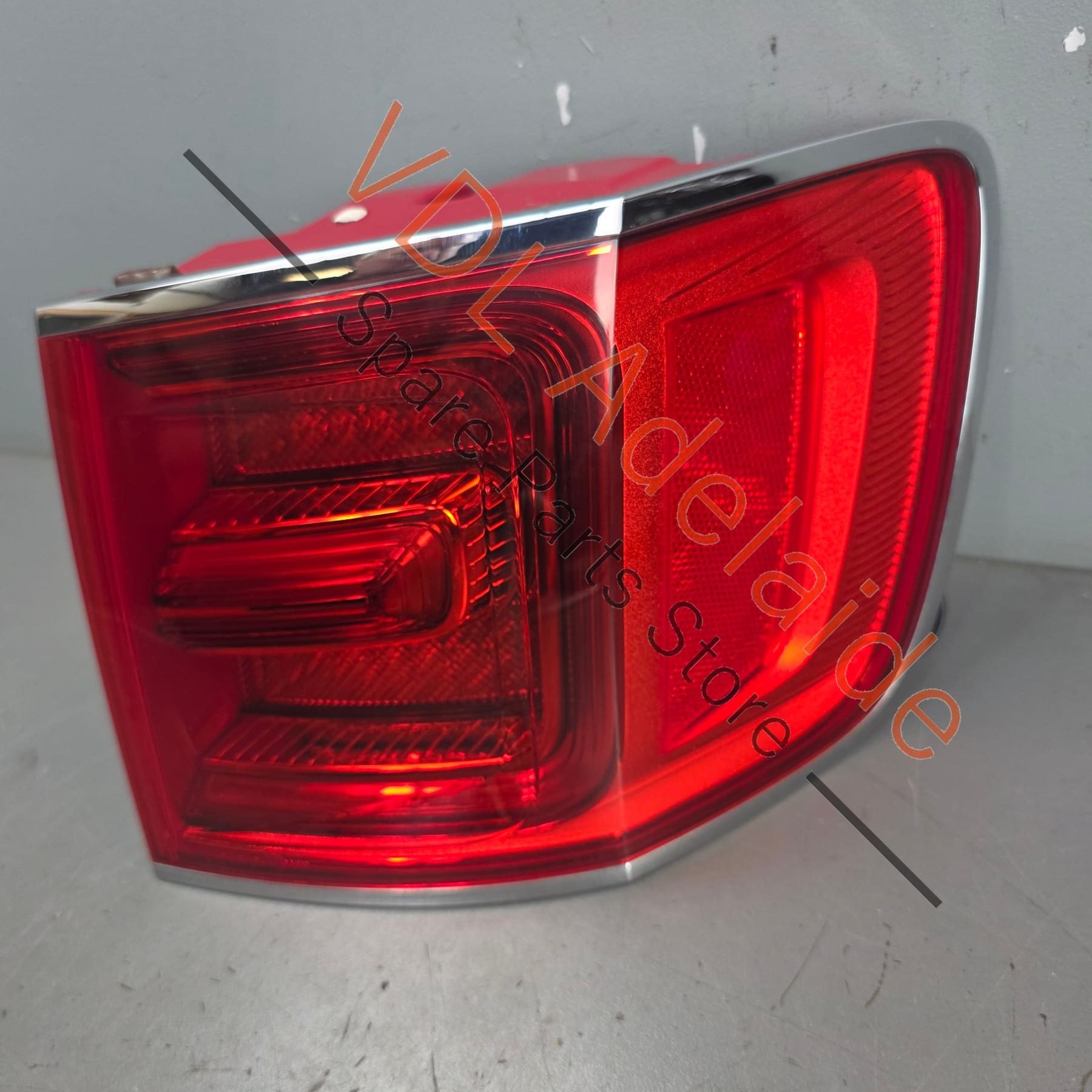 36A945096H   Bentley Bentayga Rear LED Tail Lamp Light Right Outer 36A945096H