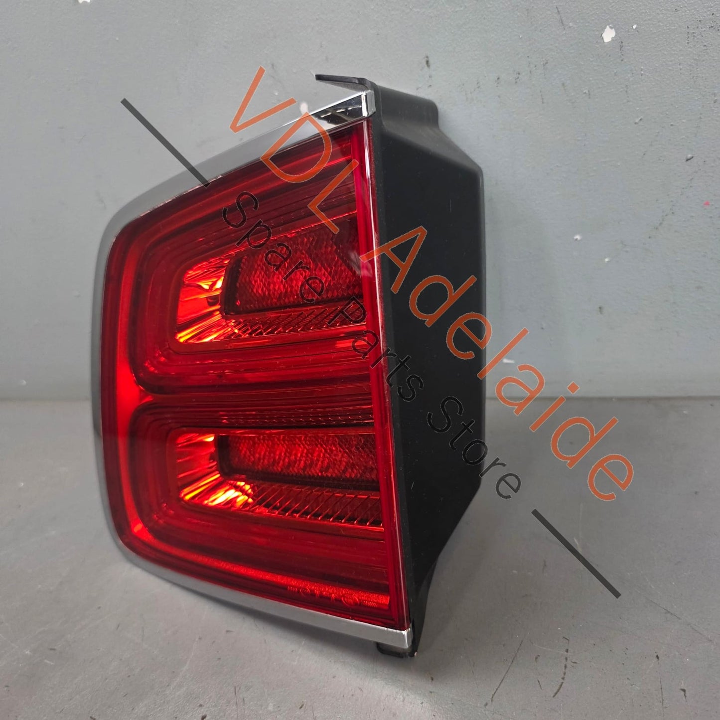 36A945094K   Bentley Bentayga Rear LED Tail Lamp Light Right Inner 36A945094K