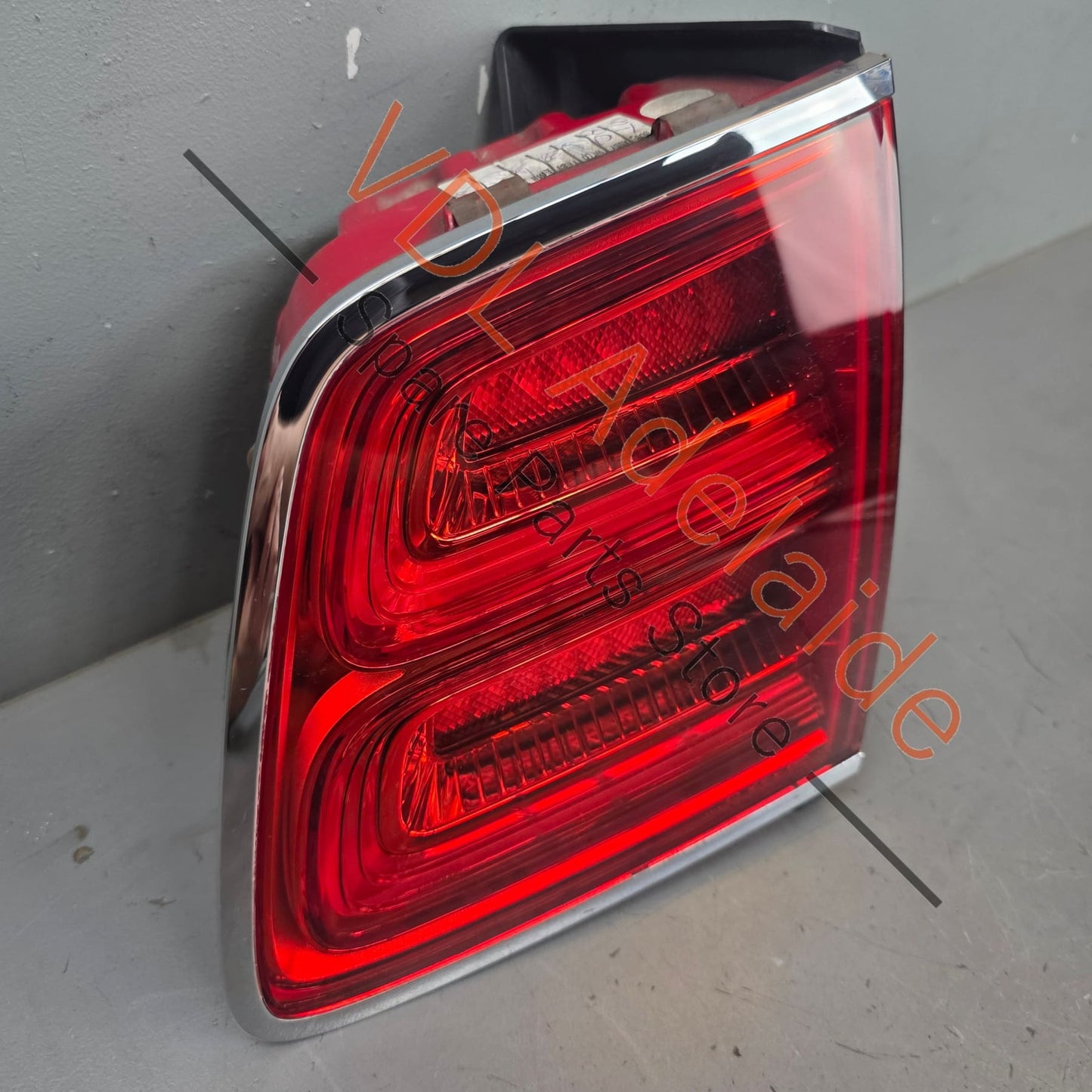 36A945094K   Bentley Bentayga Rear LED Tail Lamp Light Right Inner 36A945094K