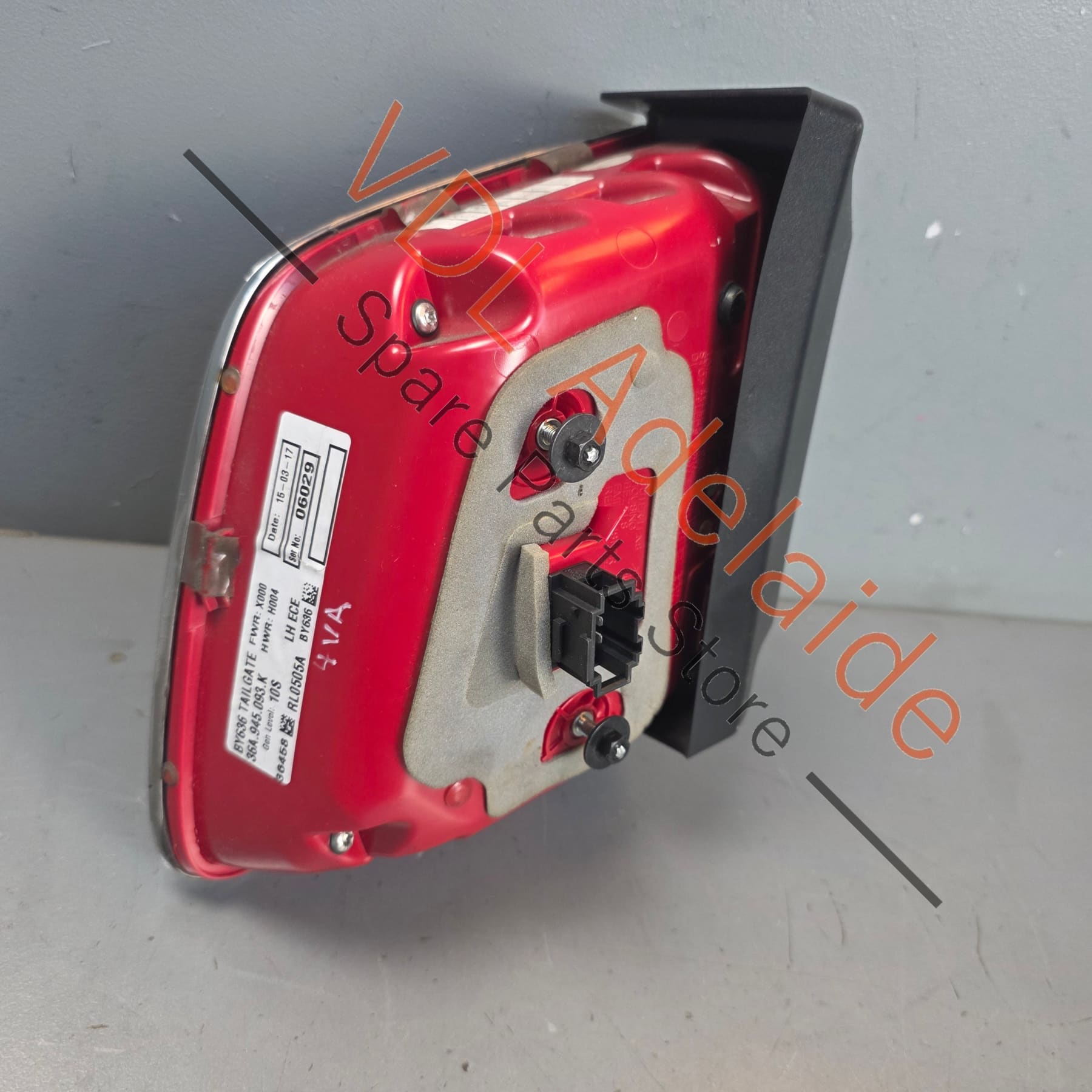 36A945093P 36A945093K  Bentley Bentayga Rear LED Tail Lamp Light Left Inner 36A945093K / 36A945093P