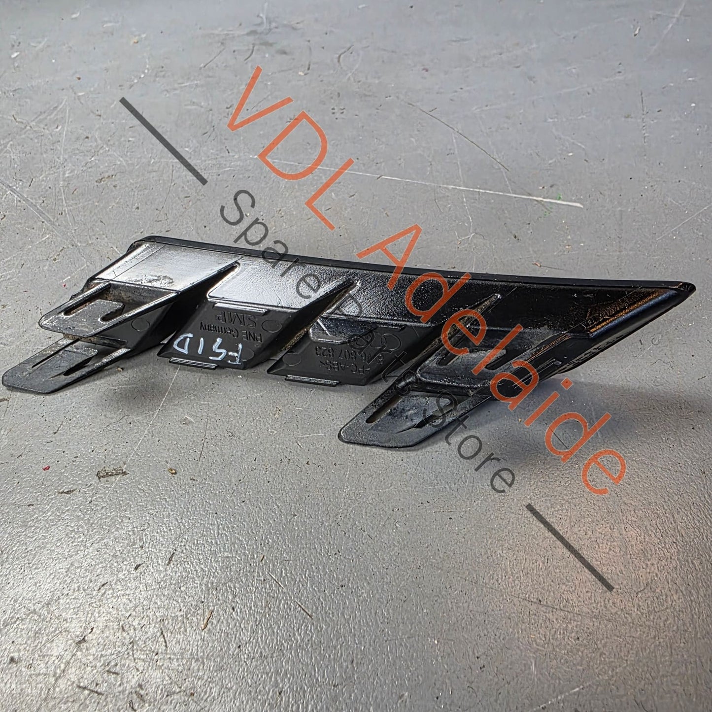 8W6807823B9B9 8W6807823B  Audi RS5 Rear Bumper Gloss Black Trim Left Corner 8W6807823B 9B9