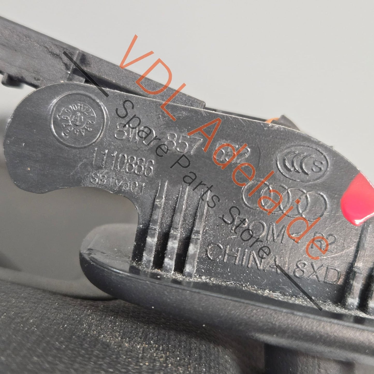 8W0857552AK 8W0857552AK7C0  Audi A5 A4 S4 RS5 RS4 B9 Right Side Drivers Sun Visor 8W0857552 7C0 8W0857552AK 7C0