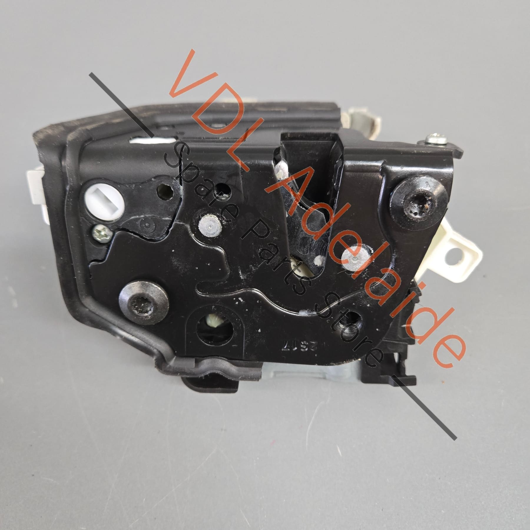 8X2837015B   Audi VW Door Lock Left 8X2837015B