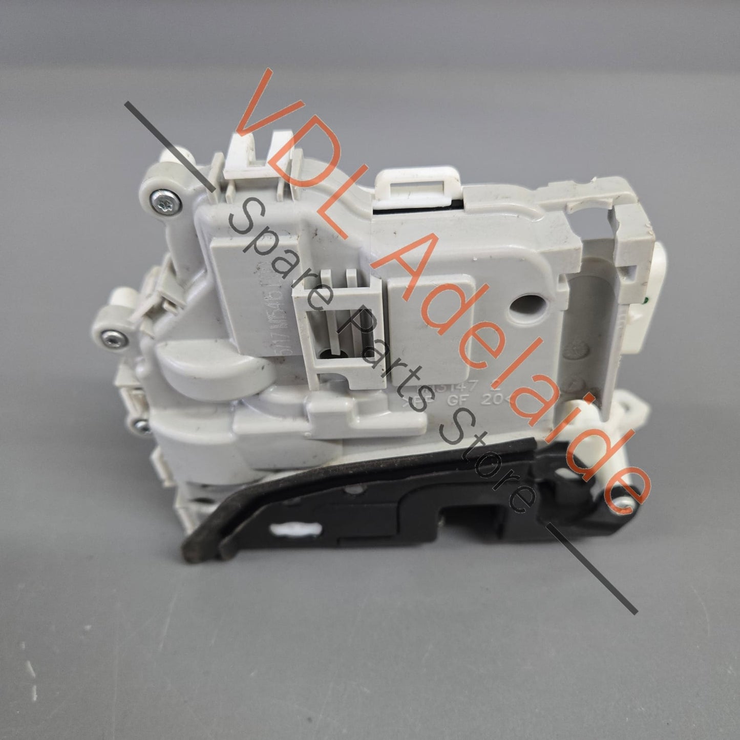 8X2837015B   Audi VW Door Lock Left 8X2837015B