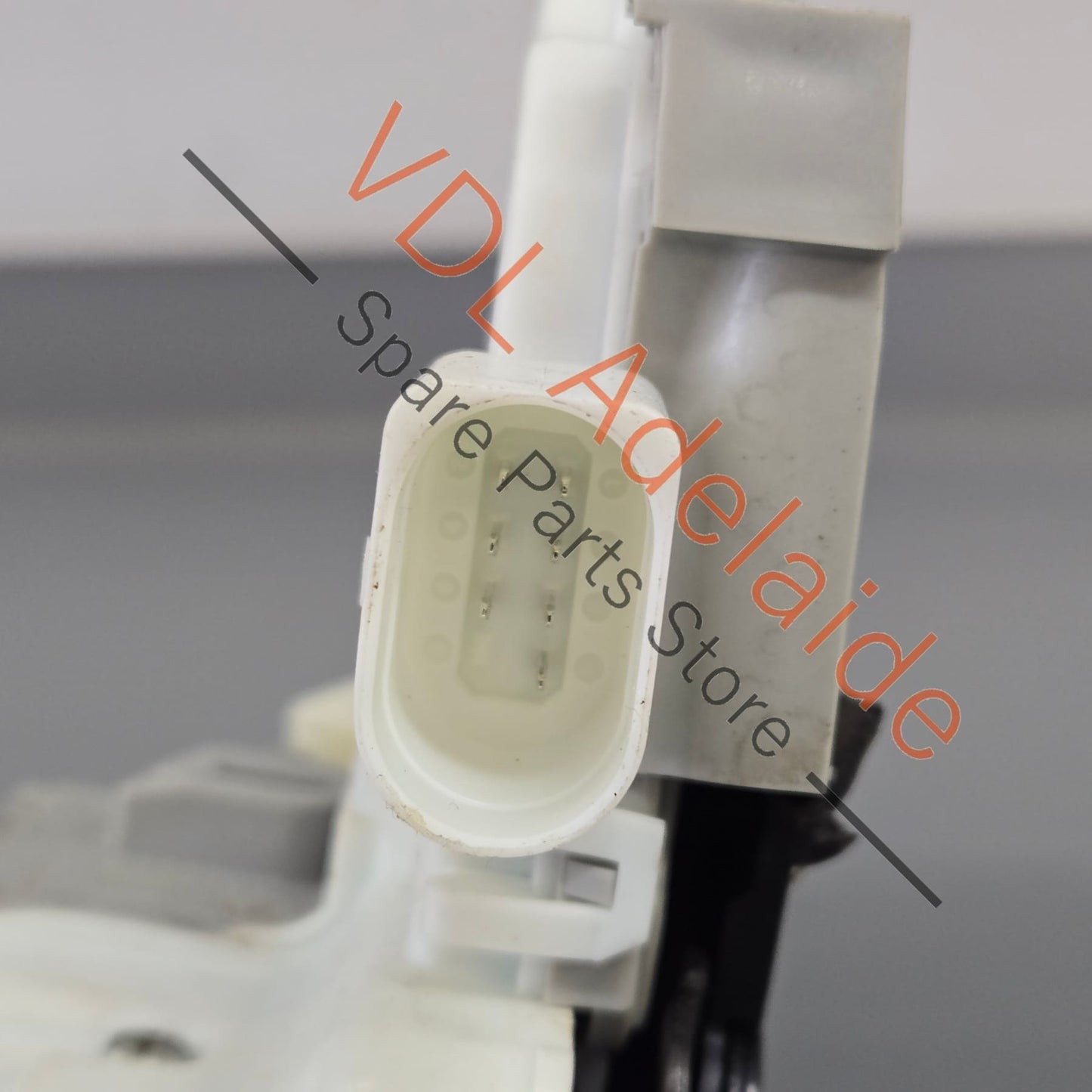8X2837016B   Audi VW Door Lock Right 8X2837016B