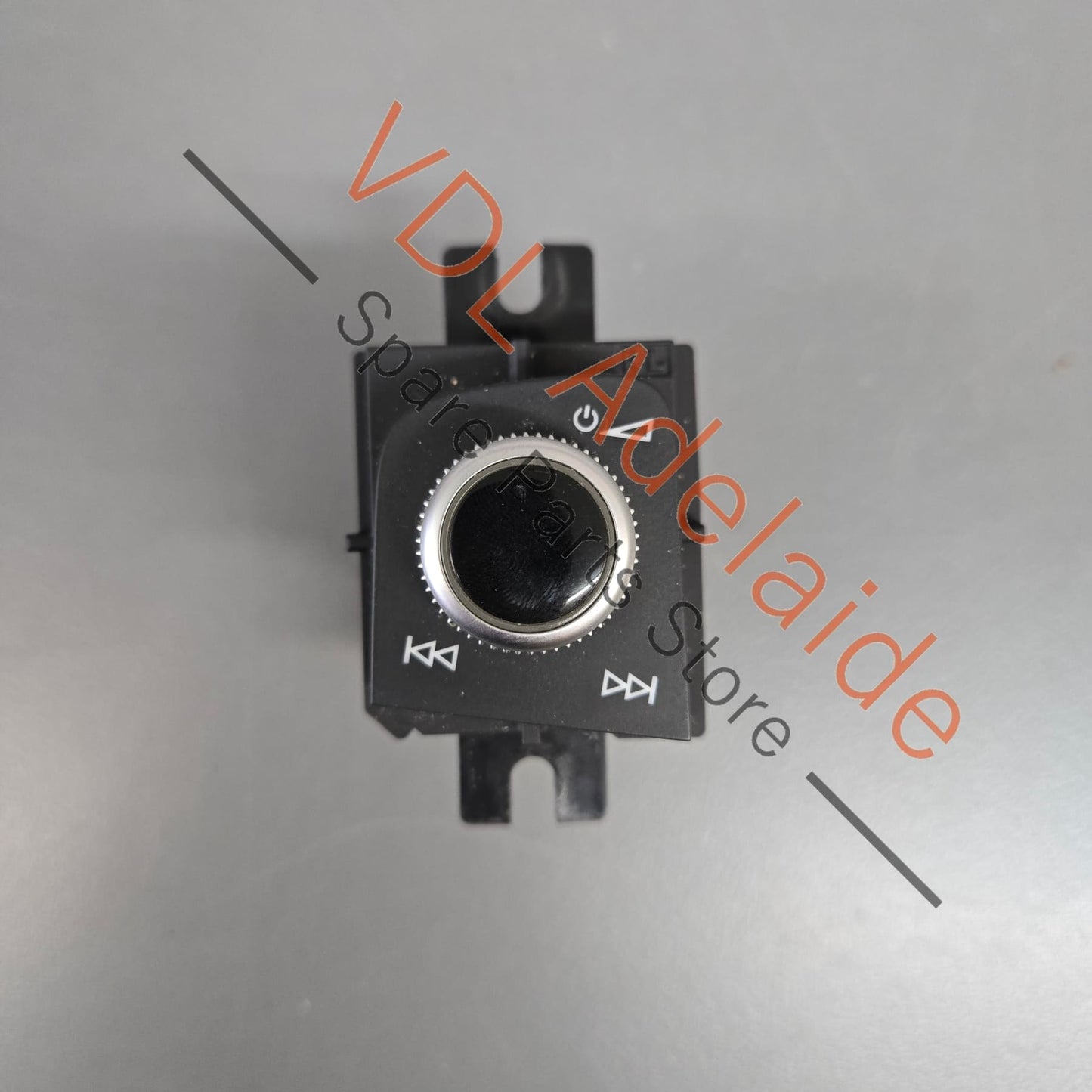 8W2919616   Audi A4 S4 RS4 B9 Radio Volume Control Switch for Media Centre Console Suit RHD 8W2919616