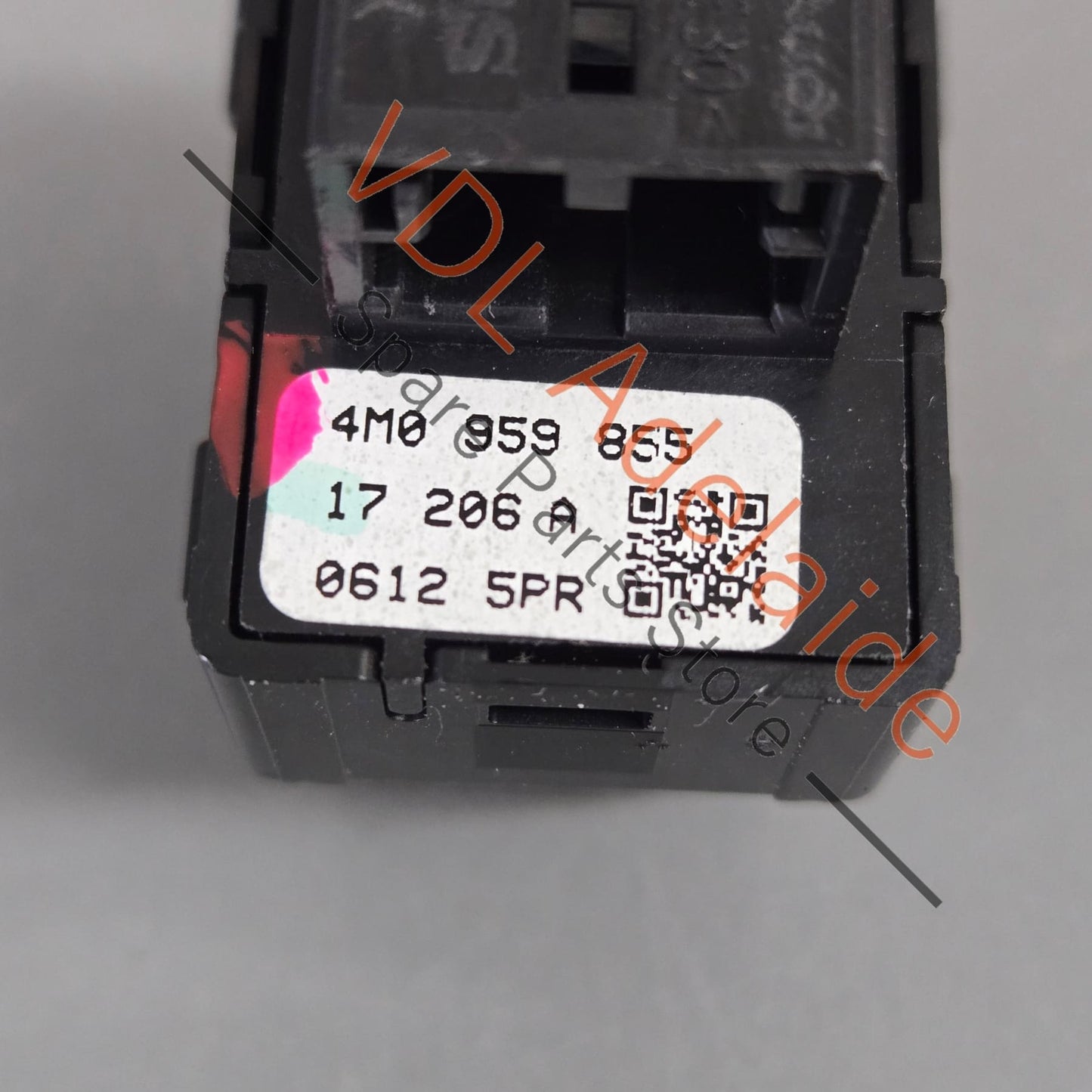 4M0959855   Audi A4 A5 Q5 Q7 Passenger Window Switch 4M0959855
