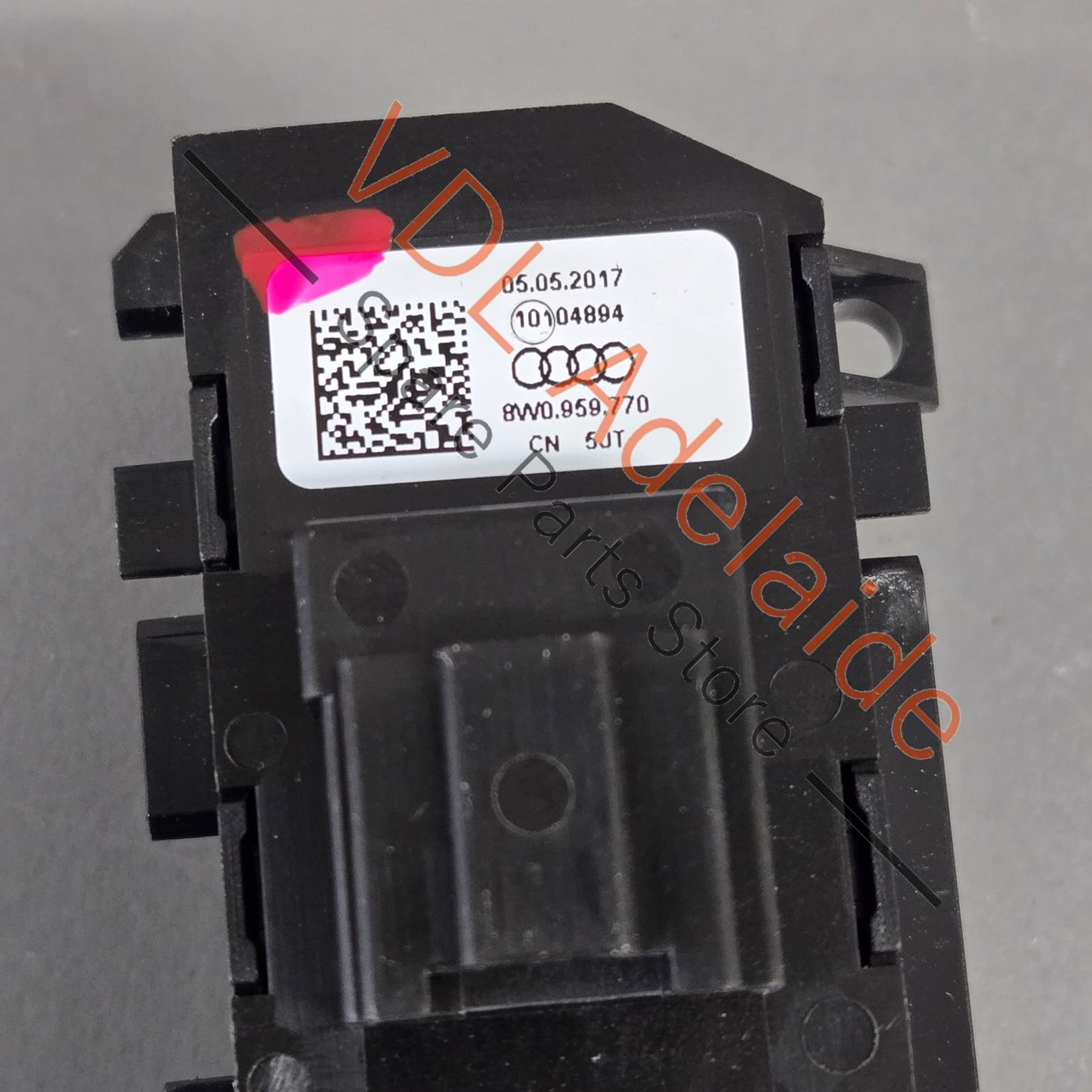 8W0959770   Audi A4 S4 RS4 RS5 F5 B9 Switch for Memory Seat Right Side 8W0959770 5PR