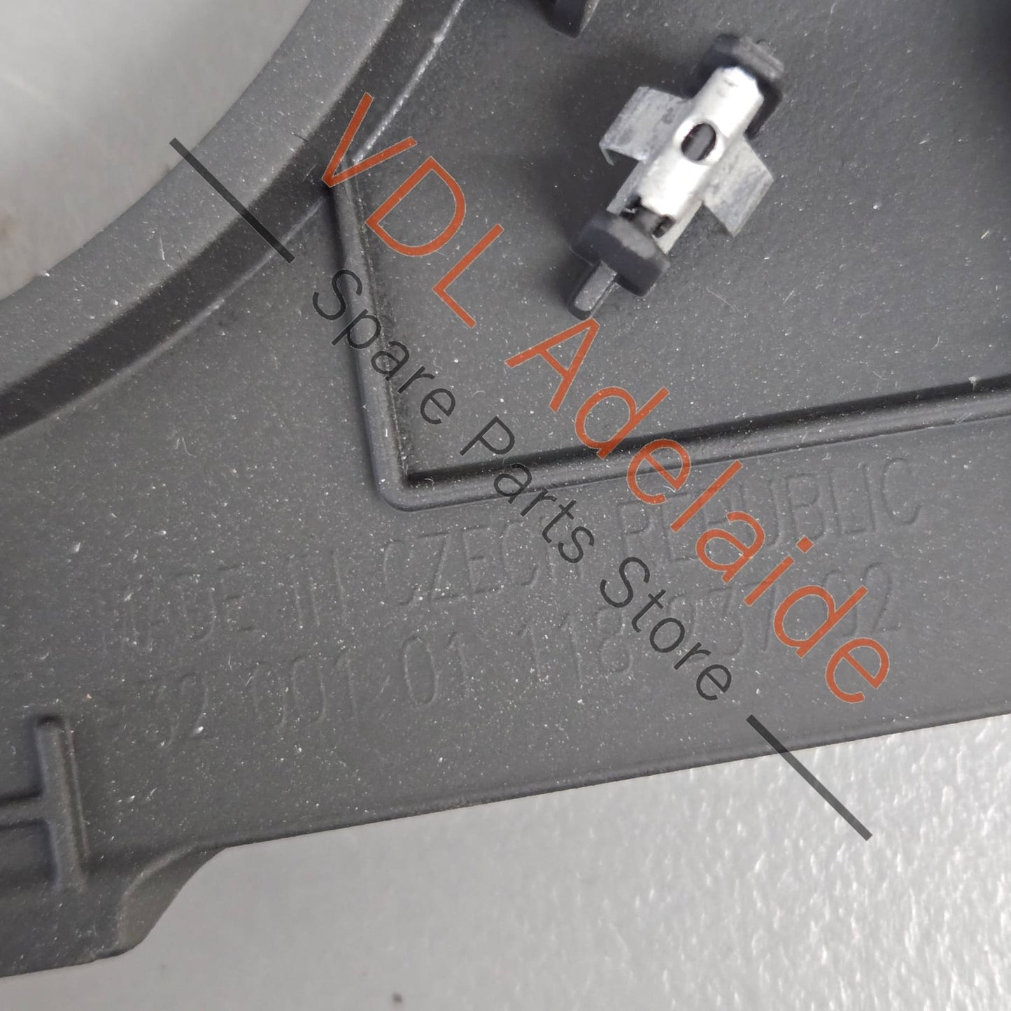 8W2864241A   Audi A5 S5 A4 S4 B9 Centre Console Shifter Surround Trim Brushed 8W2864241A 6PS
