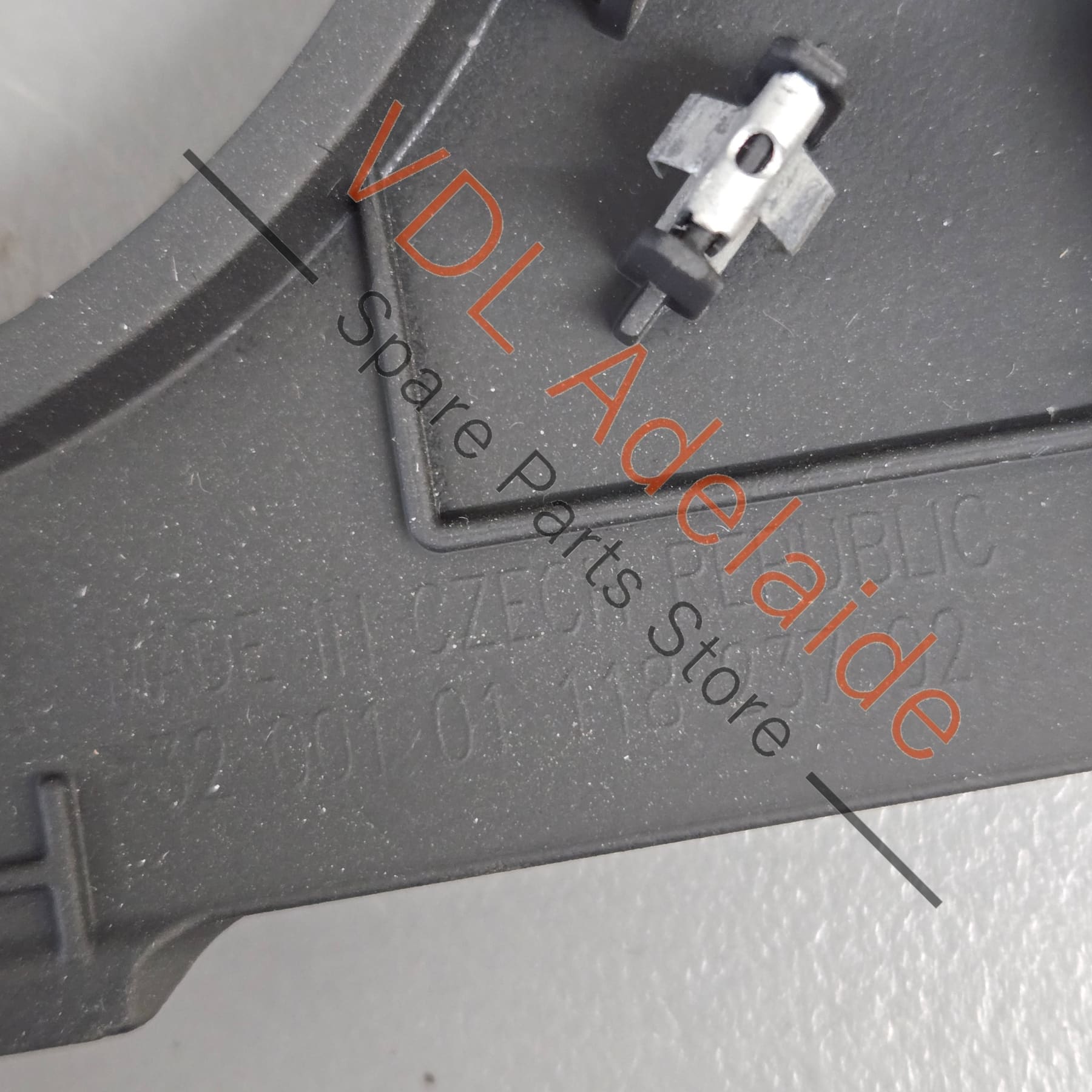 8W2864241A   Audi A5 S5 A4 S4 B9 Centre Console Shifter Surround Trim Brushed 8W2864241A 6PS