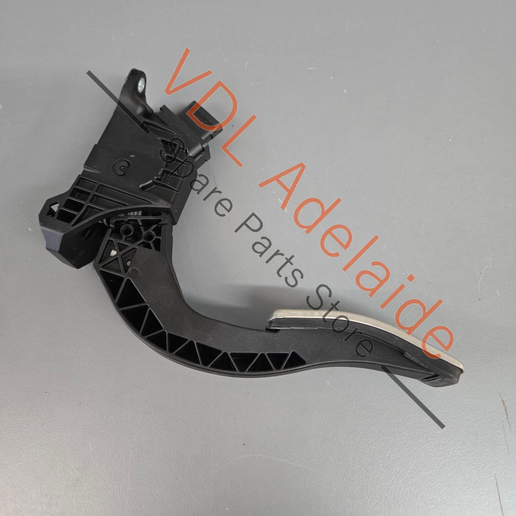 8W1723523A 8W1723523  Audi A4 S4 RS4 Accelerator Pedal Throttle for RHD models 8W1723523 8W1723523A